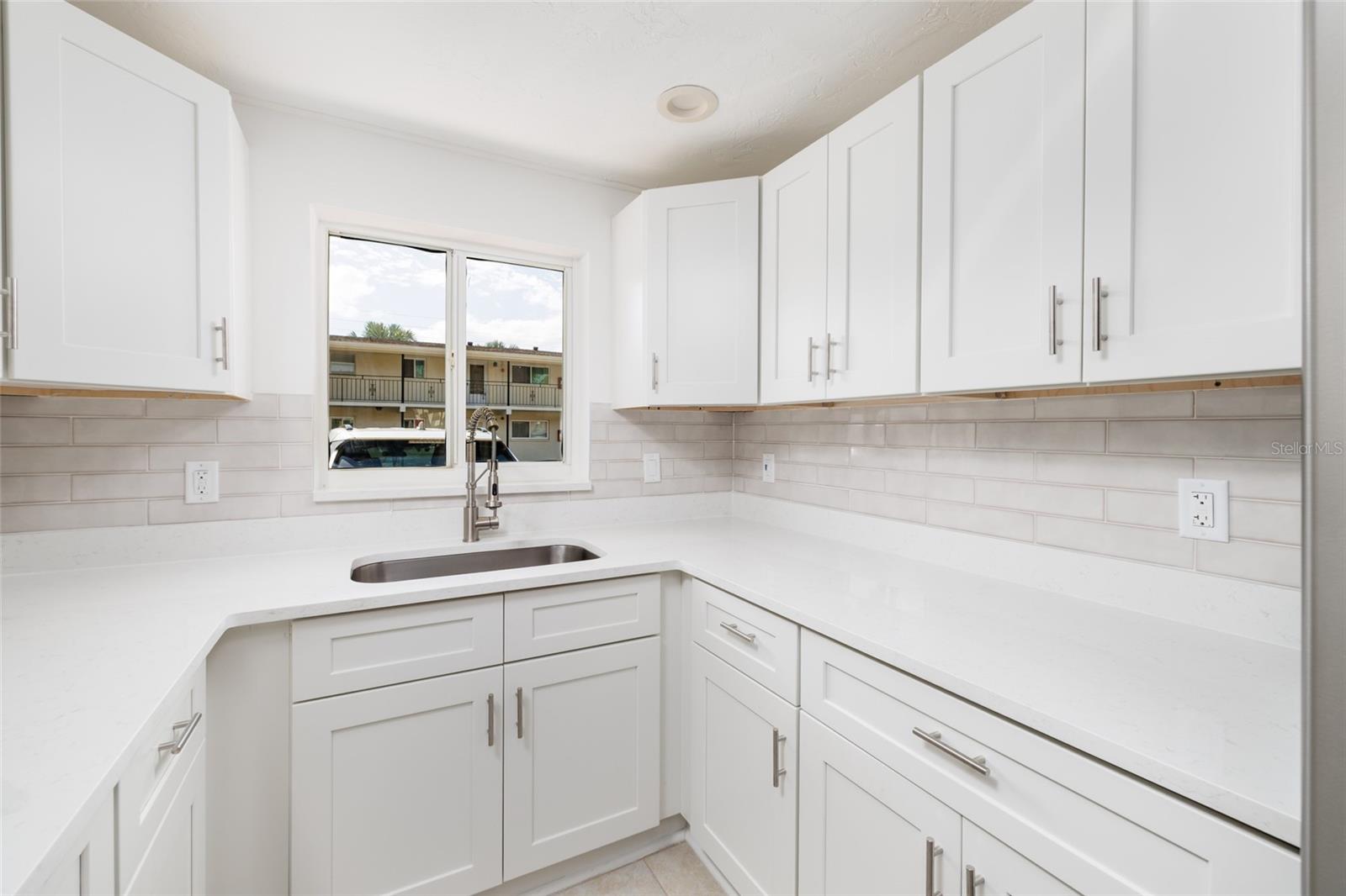 Image 17 of 48 For 4550 Overlook Drive Ne 154