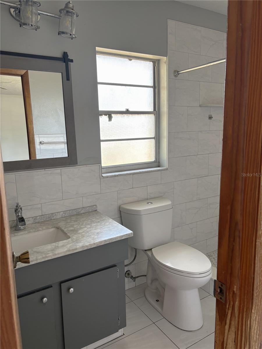 Image 16 of 21 For 1214 Mitchell Street