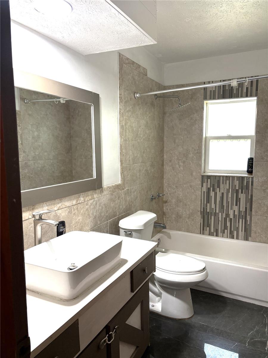 Image 19 of 21 For 1214 Mitchell Street