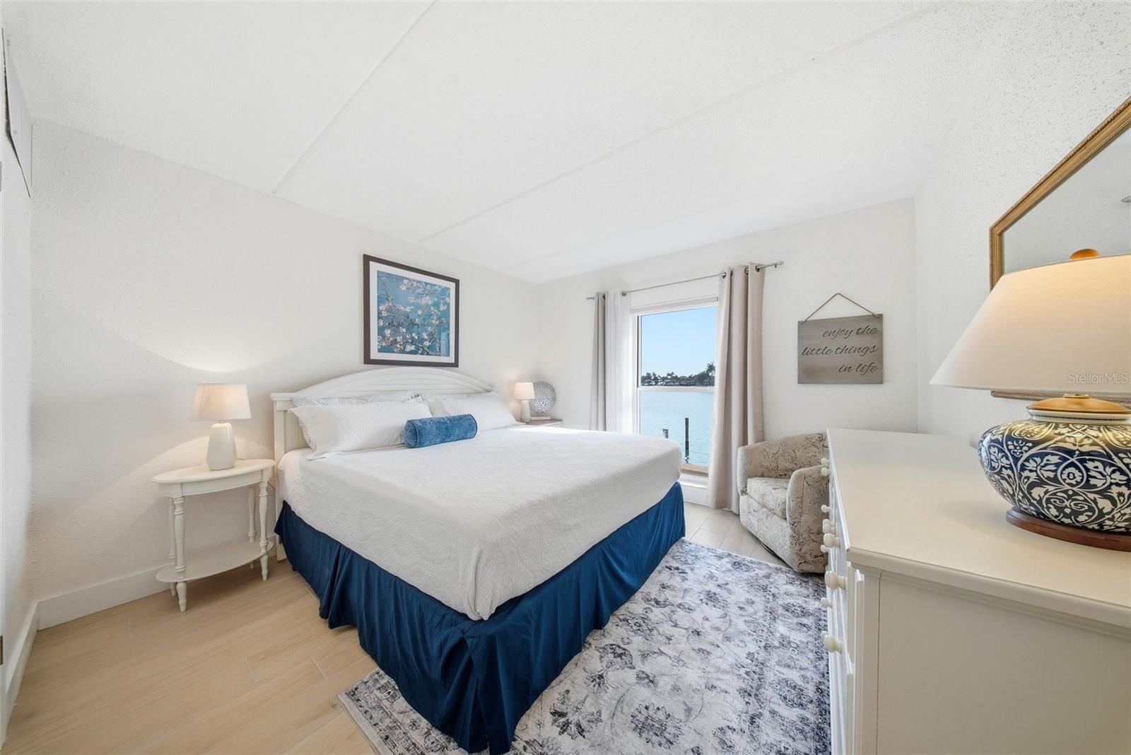 Image 17 of 35 For 8931 Blind Pass Road 262