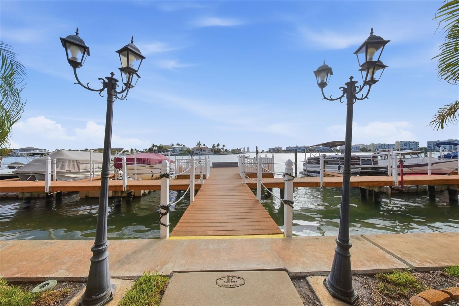 Image 27 of 35 For 8931 Blind Pass Road 262