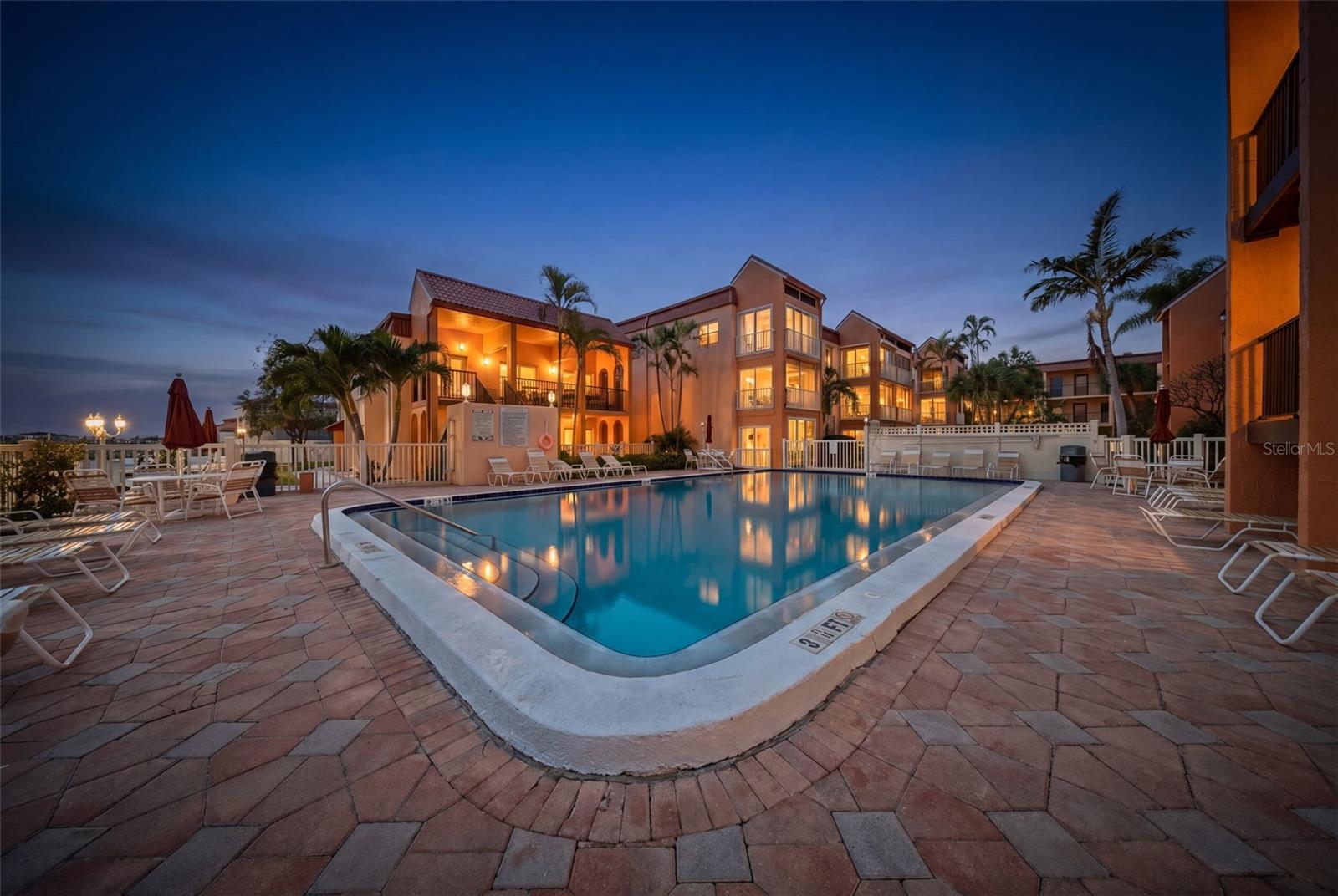 Image 30 of 35 For 8931 Blind Pass Road 262