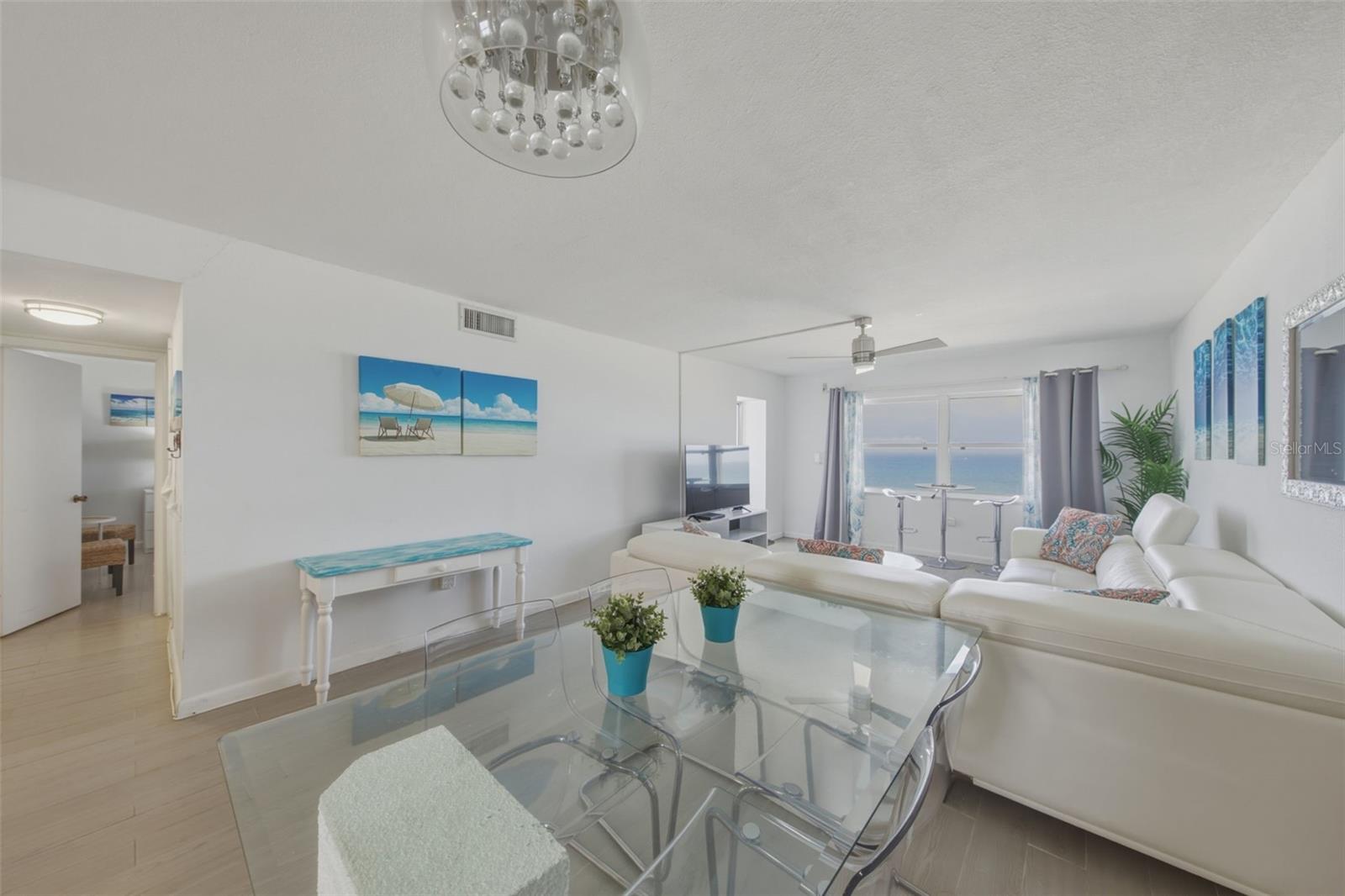 Image 11 of 58 For 1270 Gulf Boulevard 1202