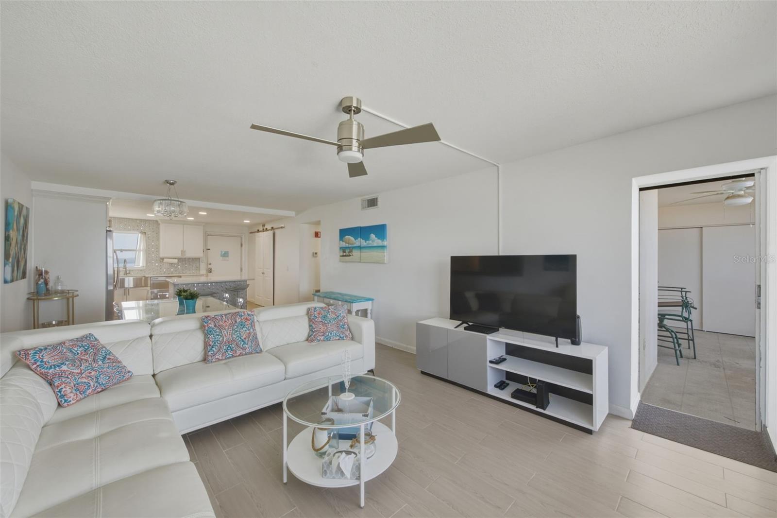 Image 12 of 58 For 1270 Gulf Boulevard 1202