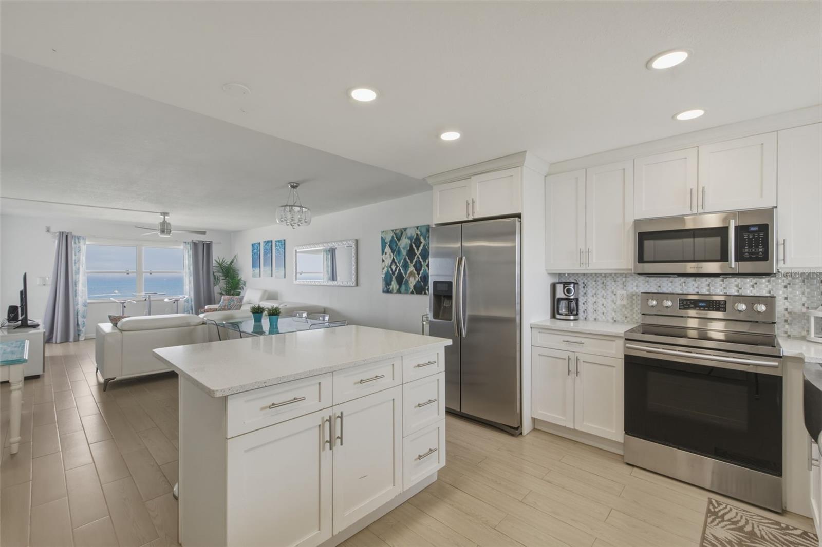 Image 3 of 58 For 1270 Gulf Boulevard 1202