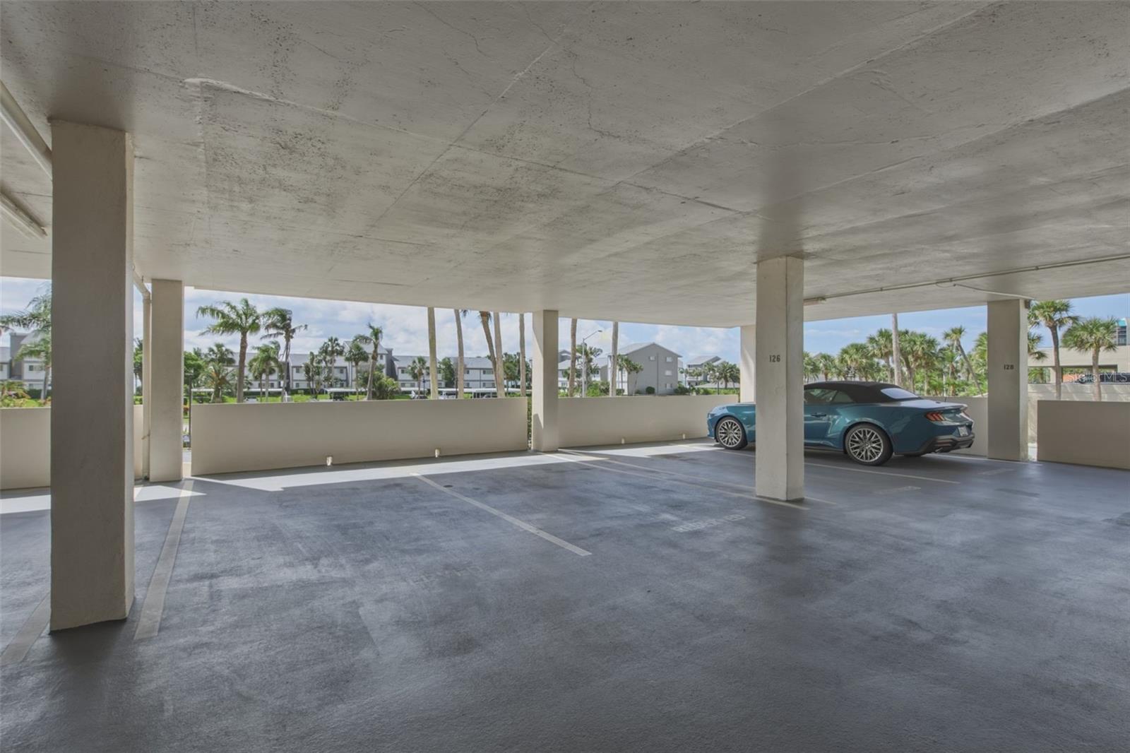 Image 40 of 58 For 1270 Gulf Boulevard 1202