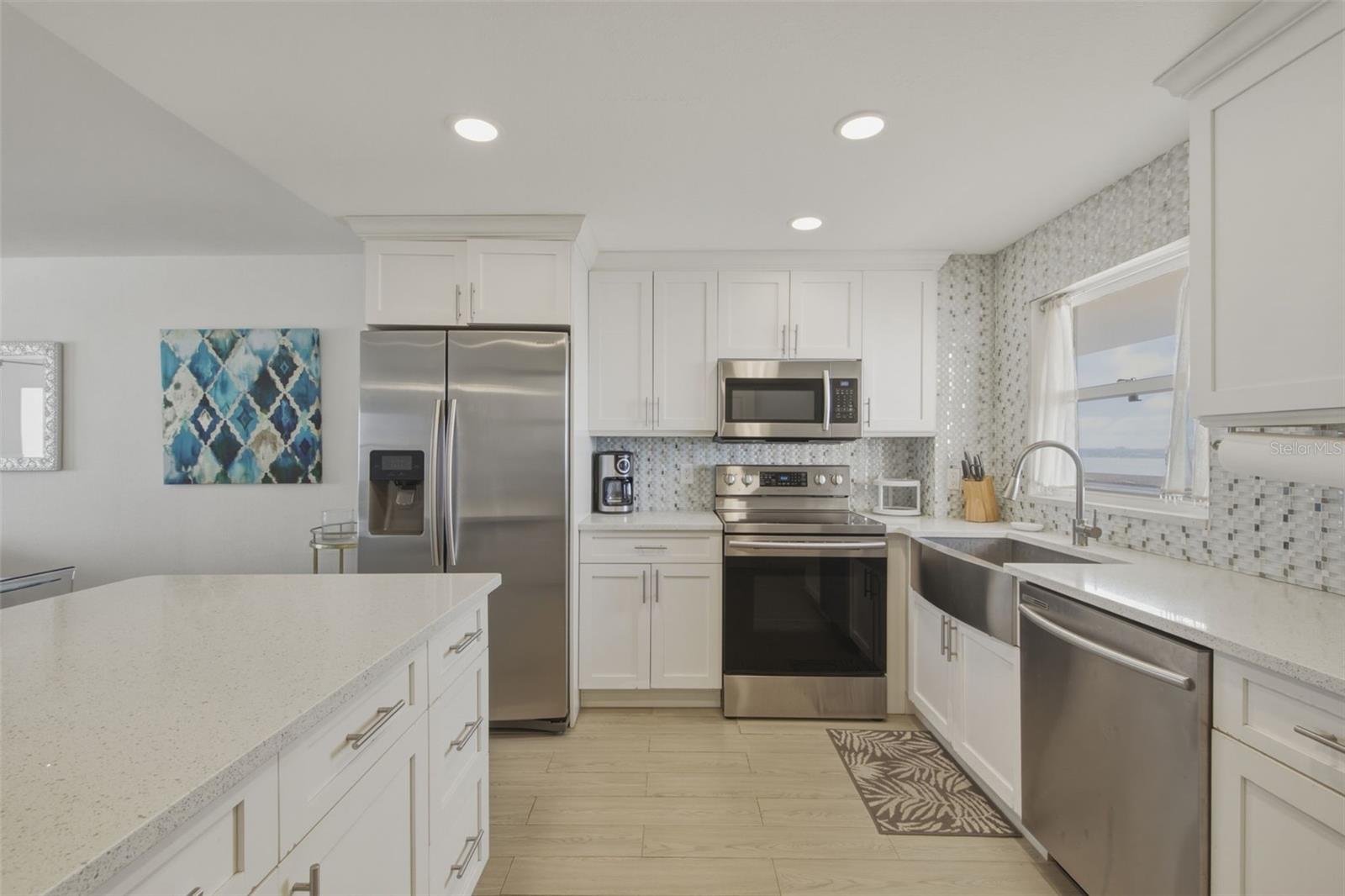 Image 6 of 58 For 1270 Gulf Boulevard 1202