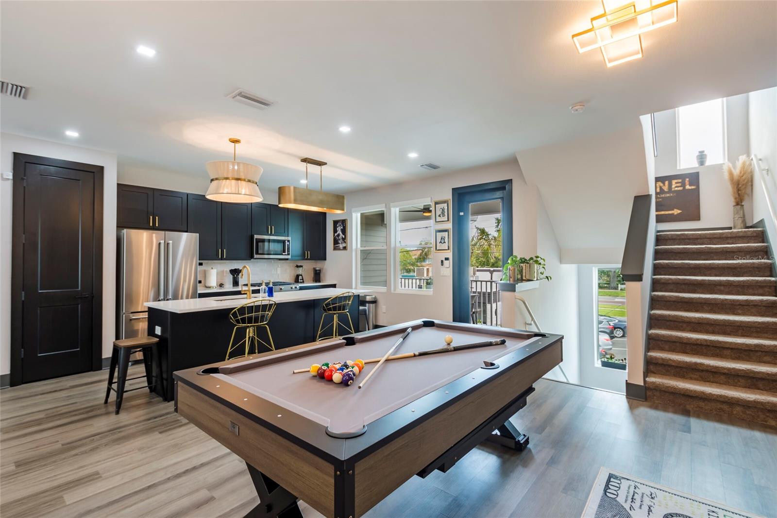 Image 10 of 47 For 33 29th Street N