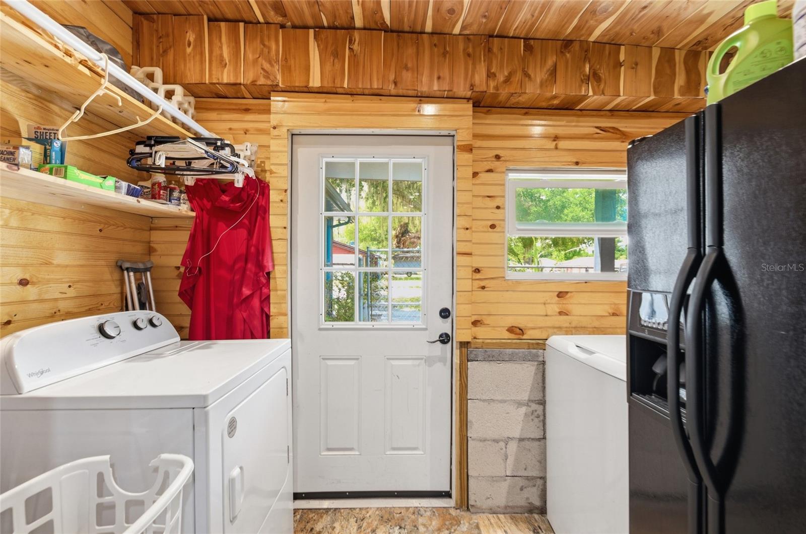 Image 19 of 28 For 7427 Eastview Place