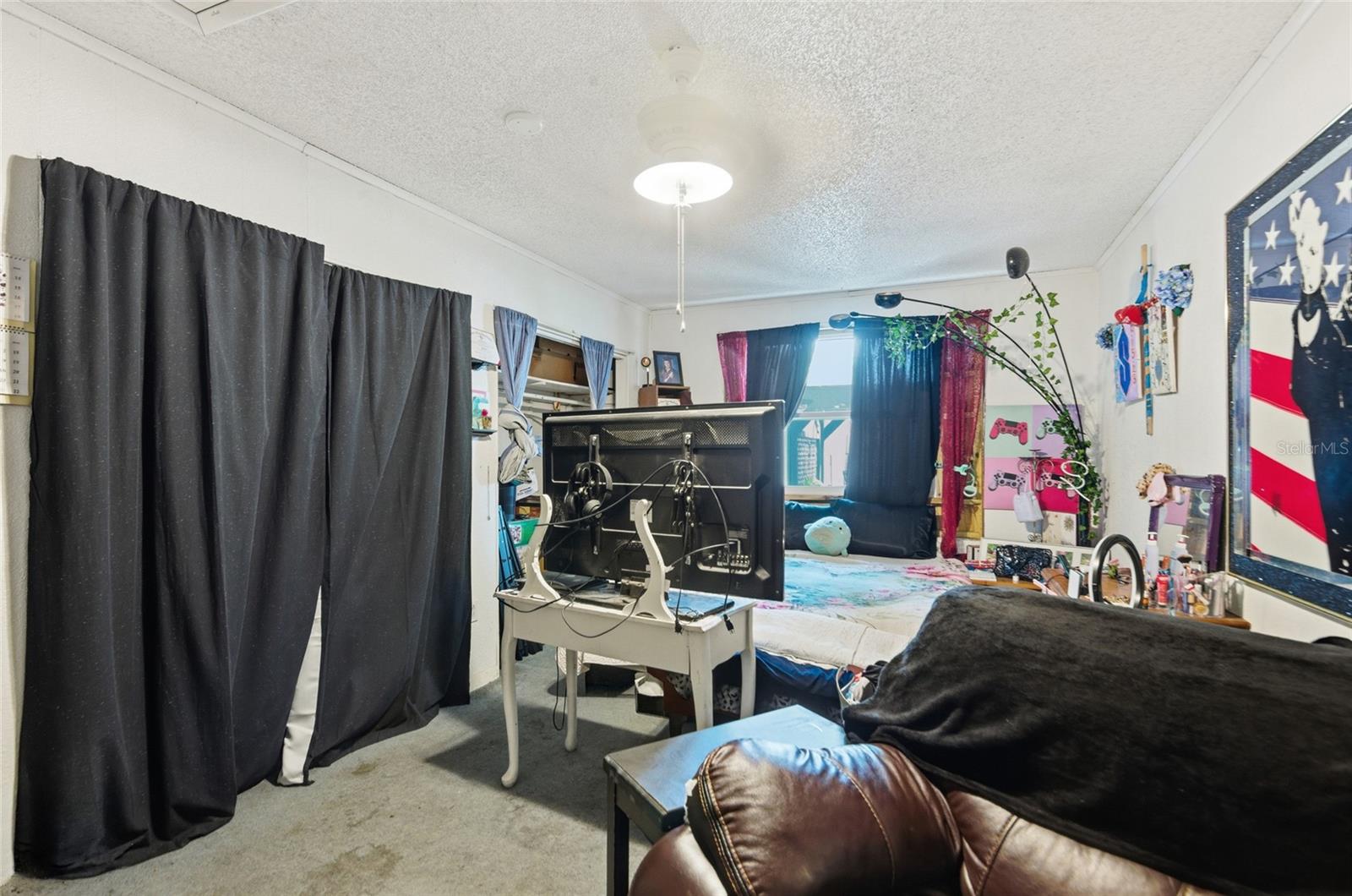 Image 21 of 28 For 7427 Eastview Place