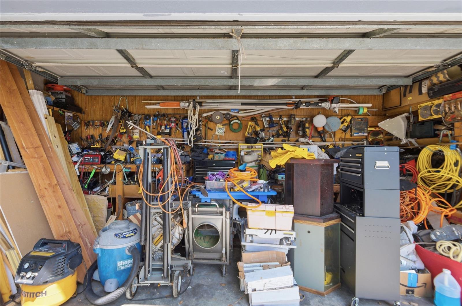 Image 23 of 28 For 7427 Eastview Place