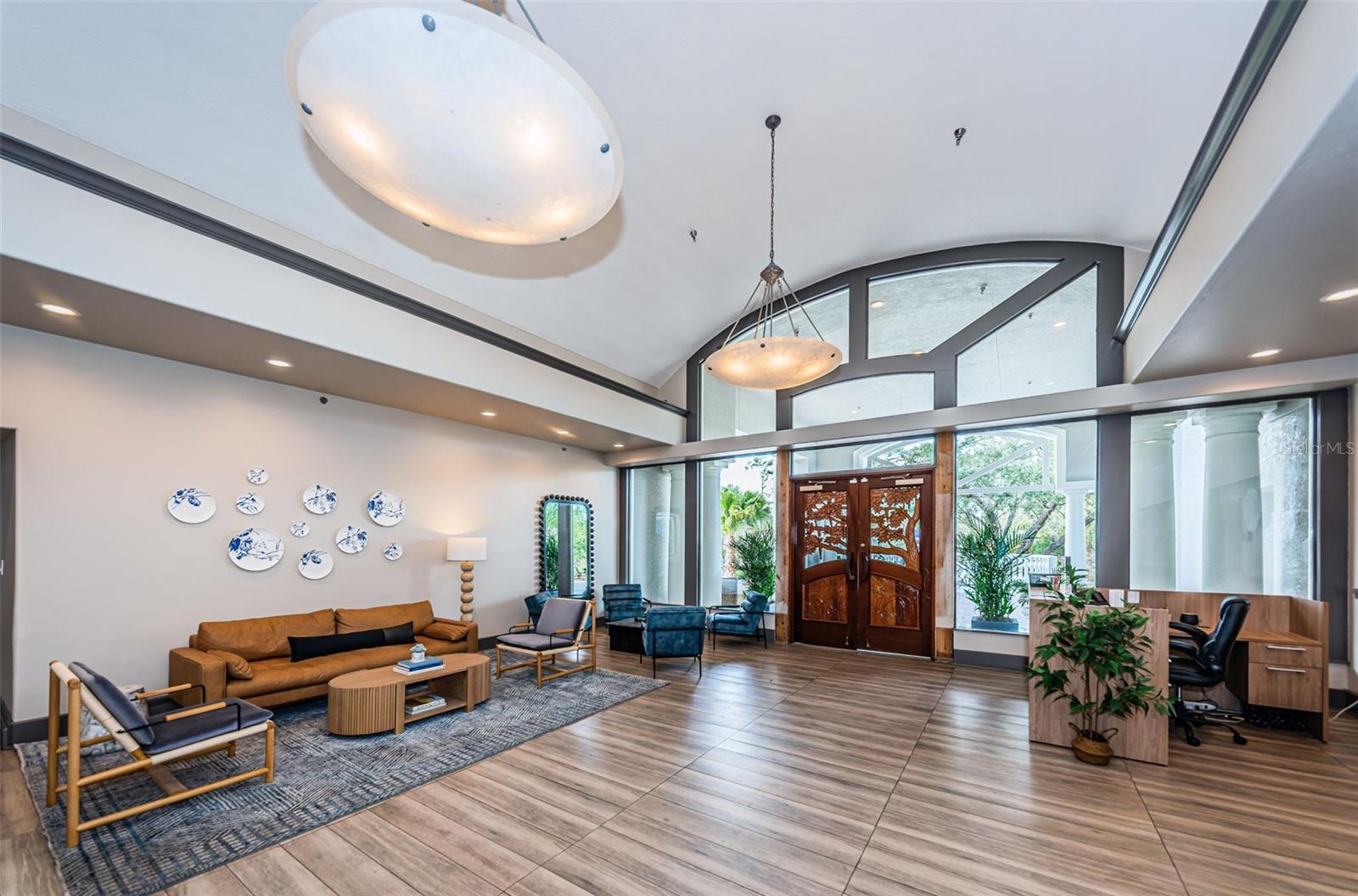 Listing photo id 32 for 2272 Warwick Drive