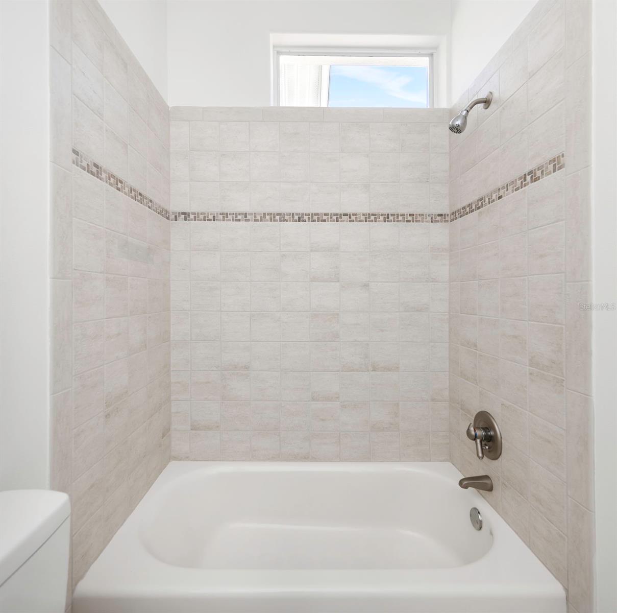 Image 42 of 90 For 3029 Key Harbor Drive