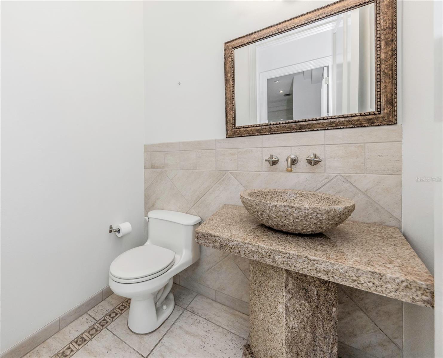 Image 9 of 90 For 3029 Key Harbor Drive
