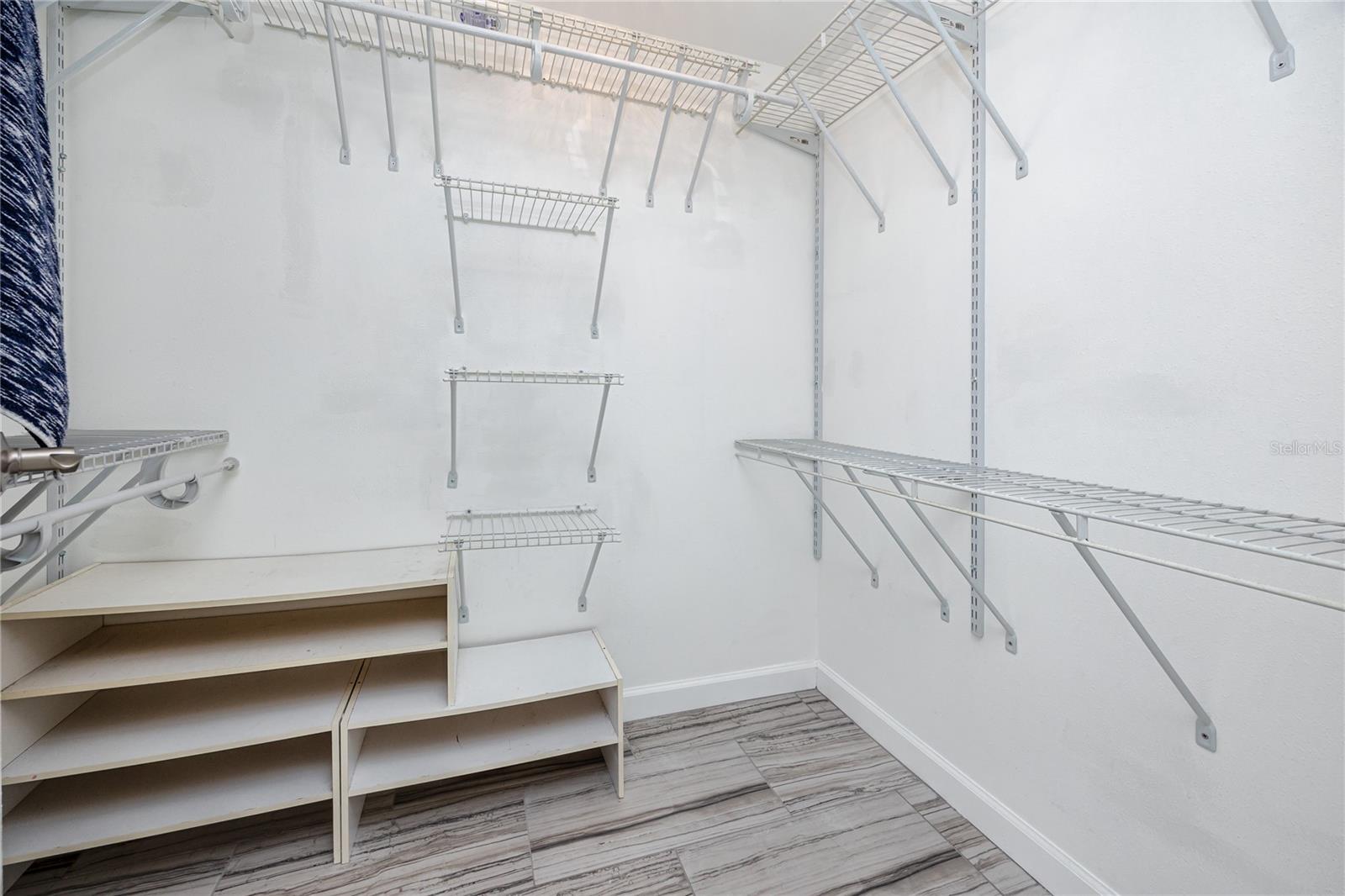 Image 19 of 58 For 7600 Sun Island Drive S 107