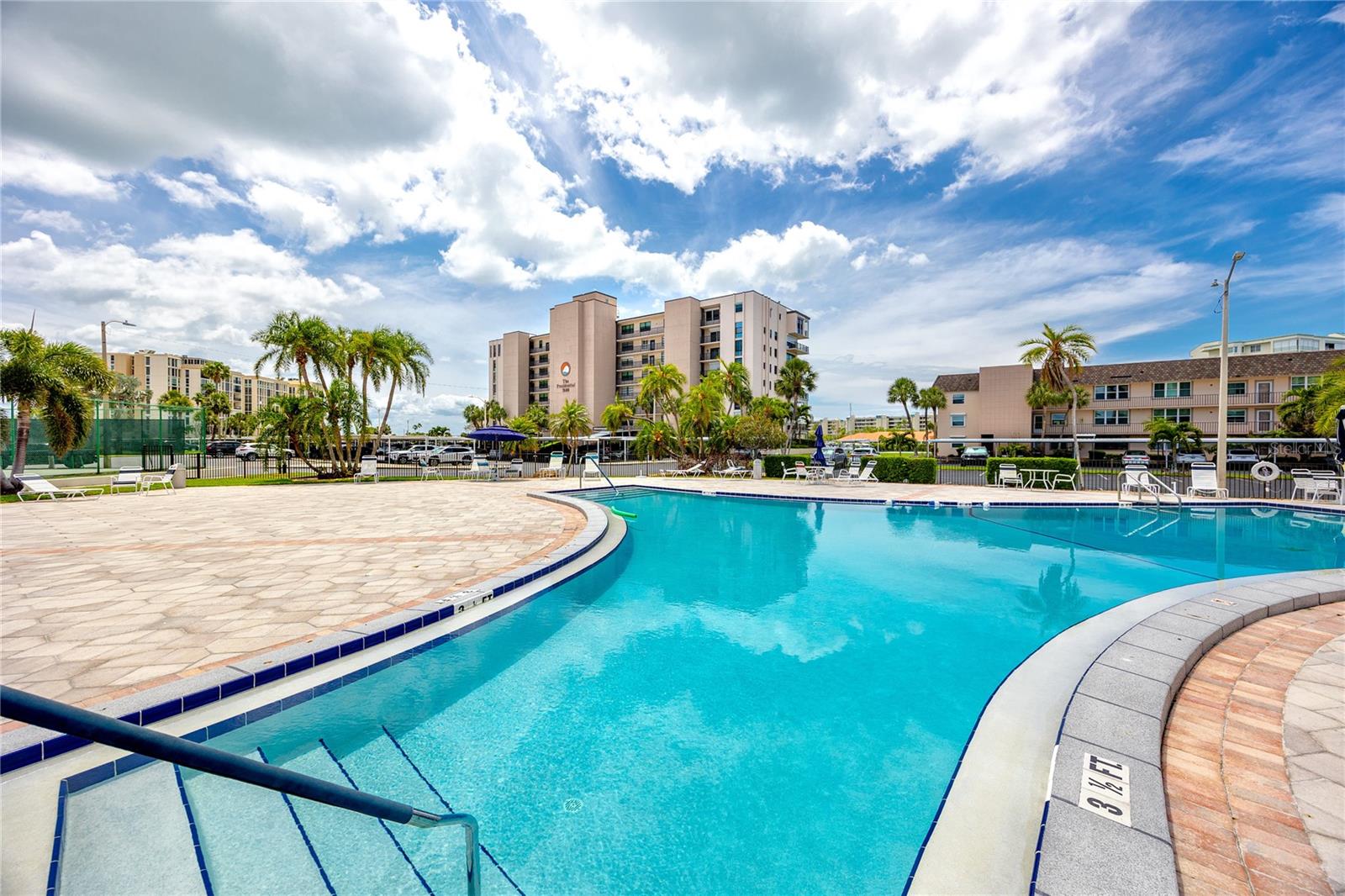 Image 28 of 58 For 7600 Sun Island Drive S 107