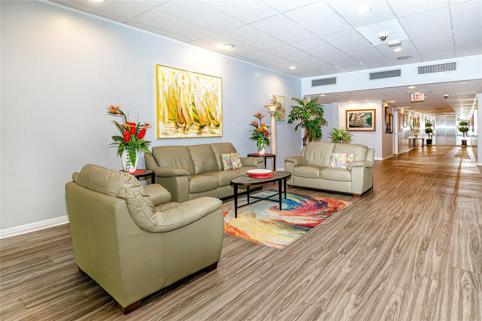 Image 34 of 58 For 7600 Sun Island Drive S 107