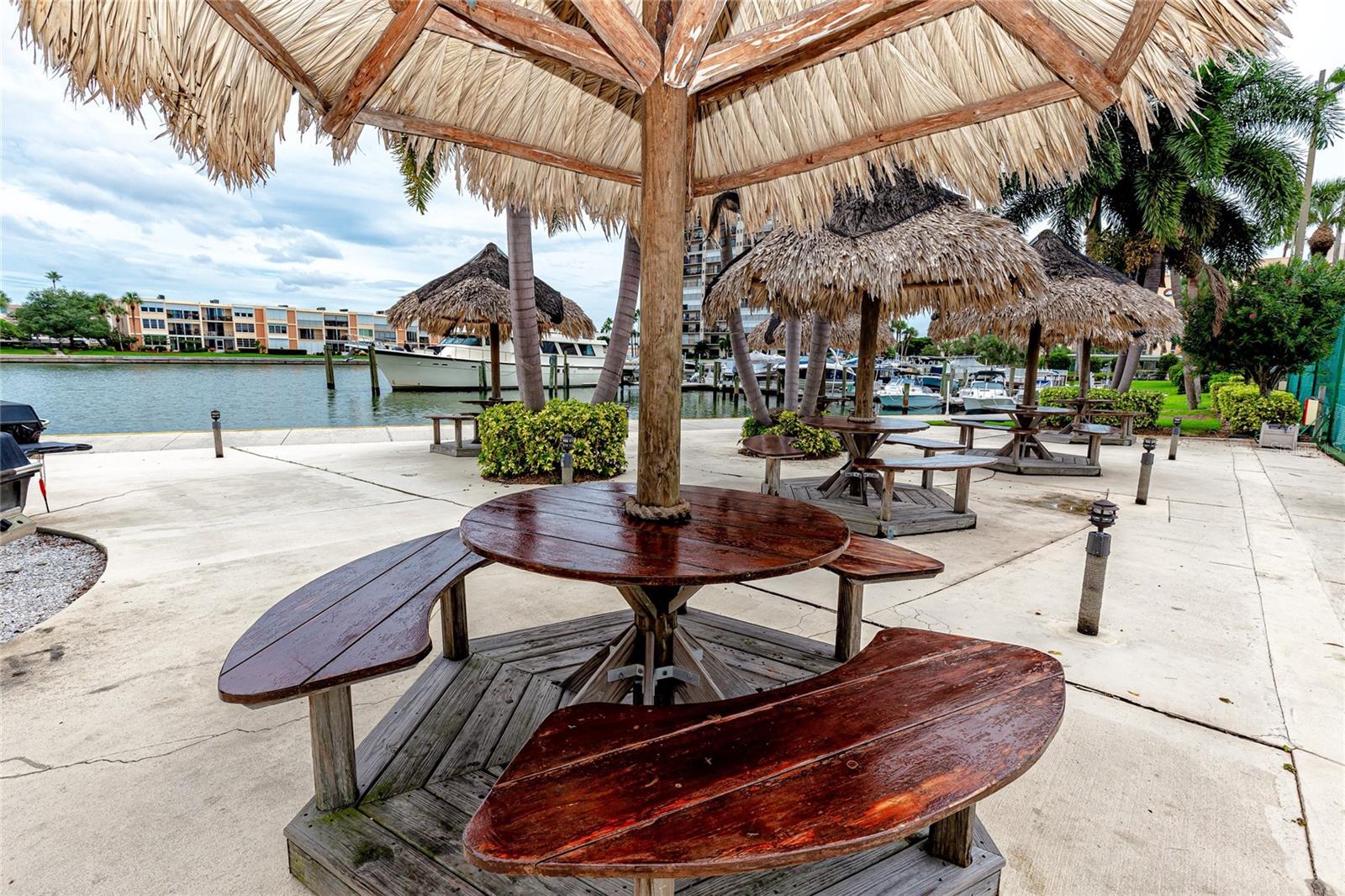 Image 37 of 58 For 7600 Sun Island Drive S 107