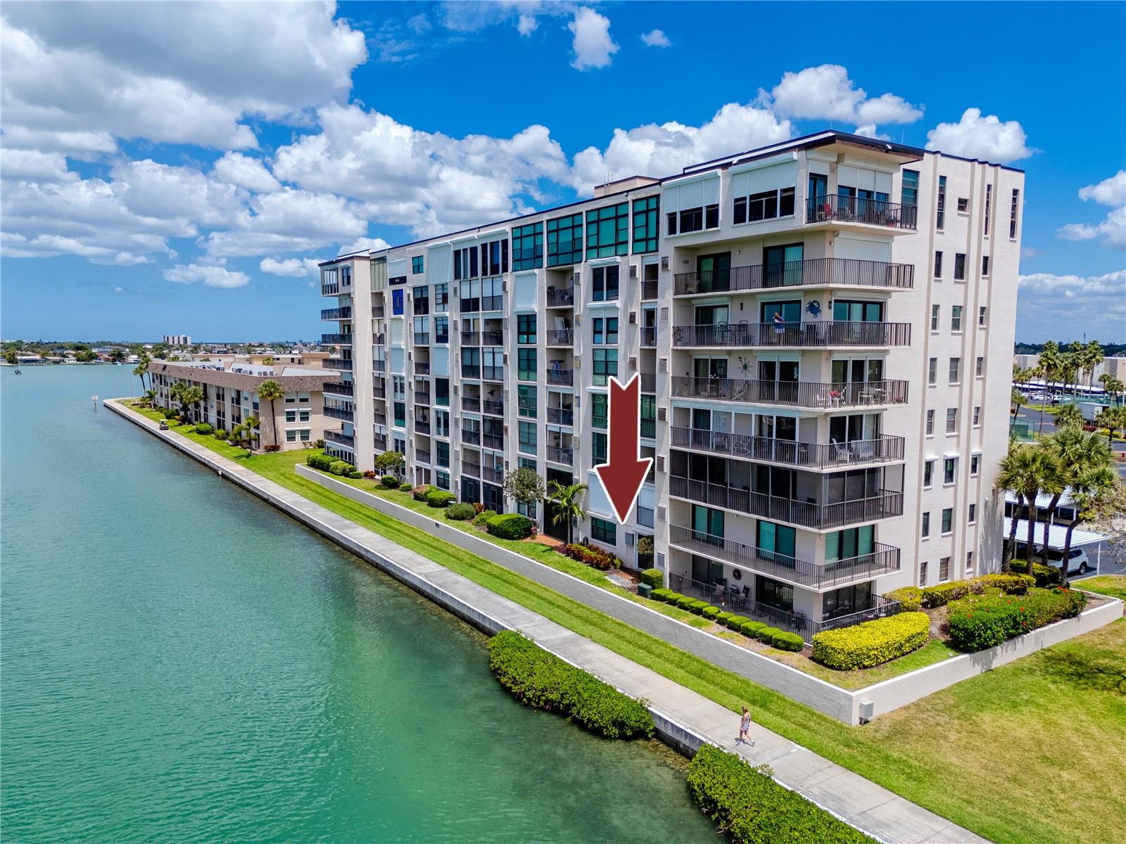 Image 43 of 58 For 7600 Sun Island Drive S 107