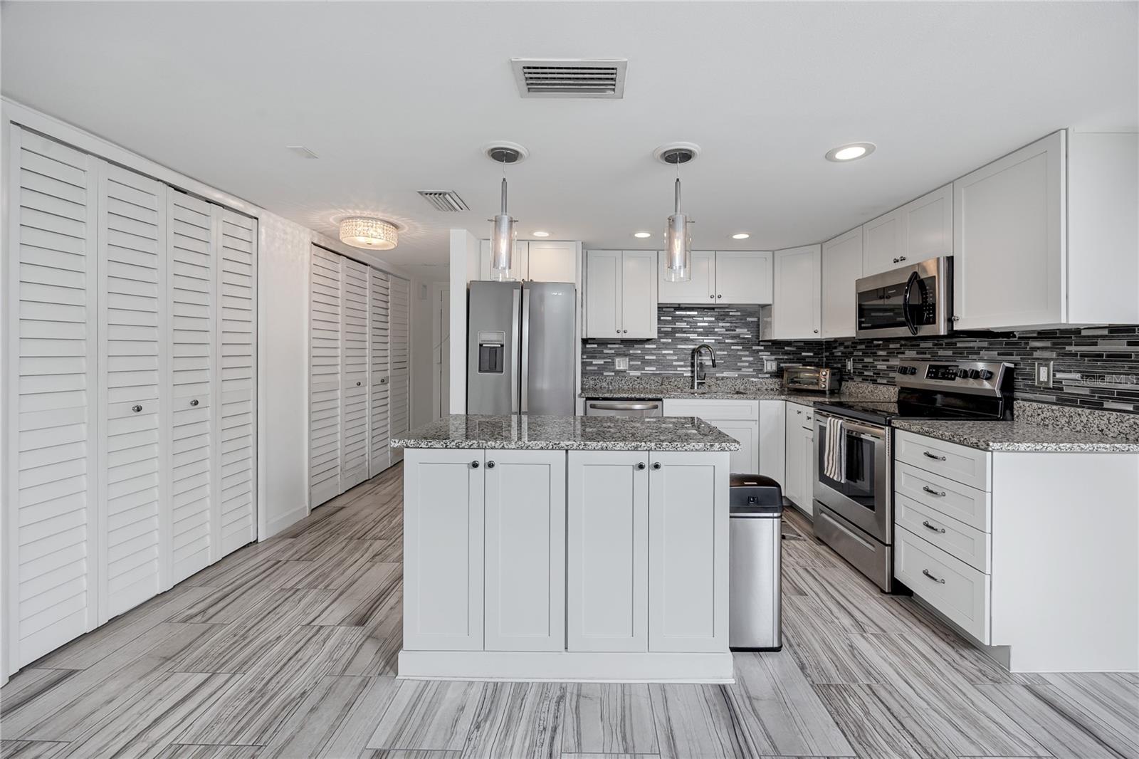 Image 57 of 58 For 7600 Sun Island Drive S 107