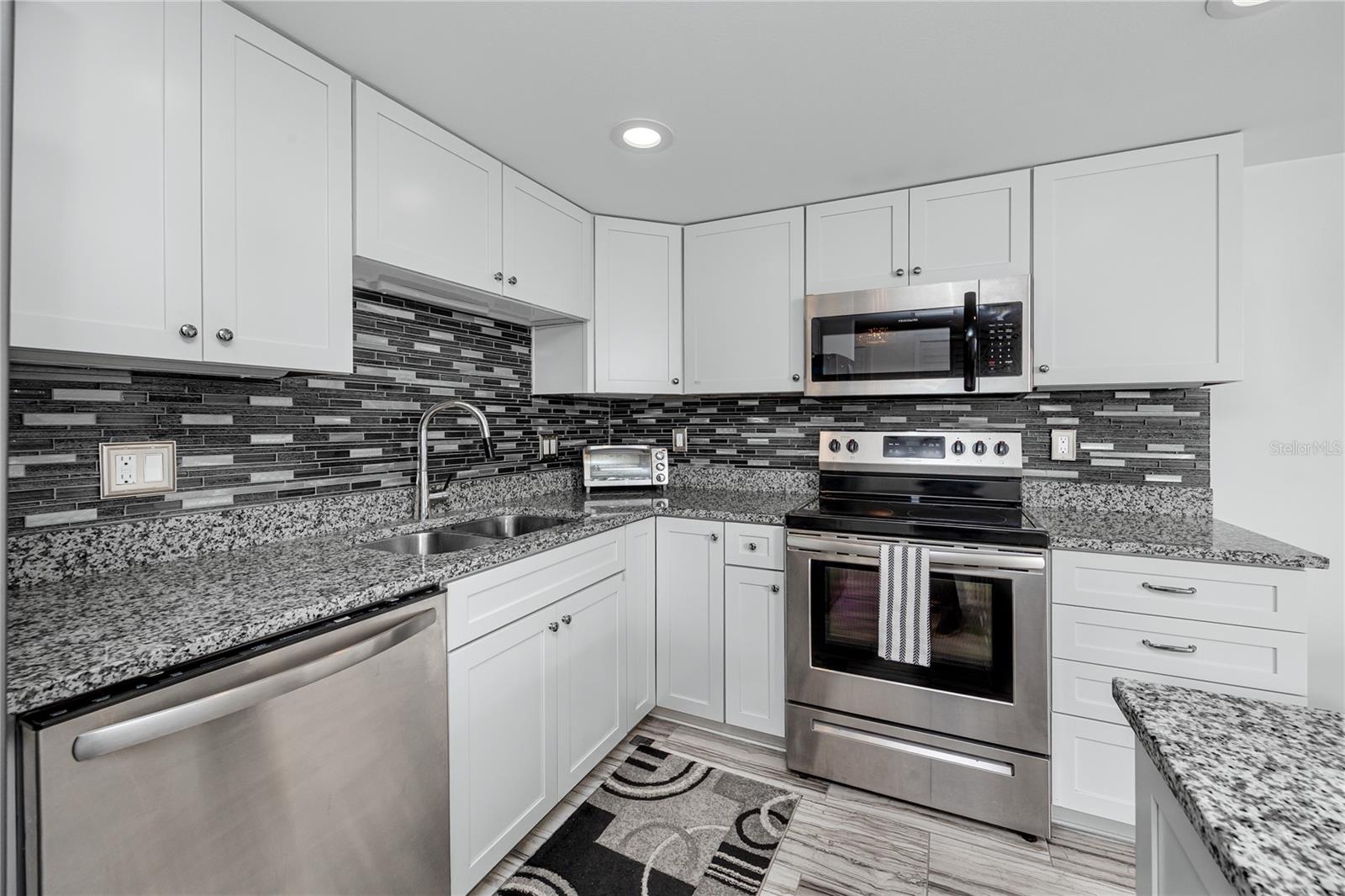 Image 8 of 58 For 7600 Sun Island Drive S 107