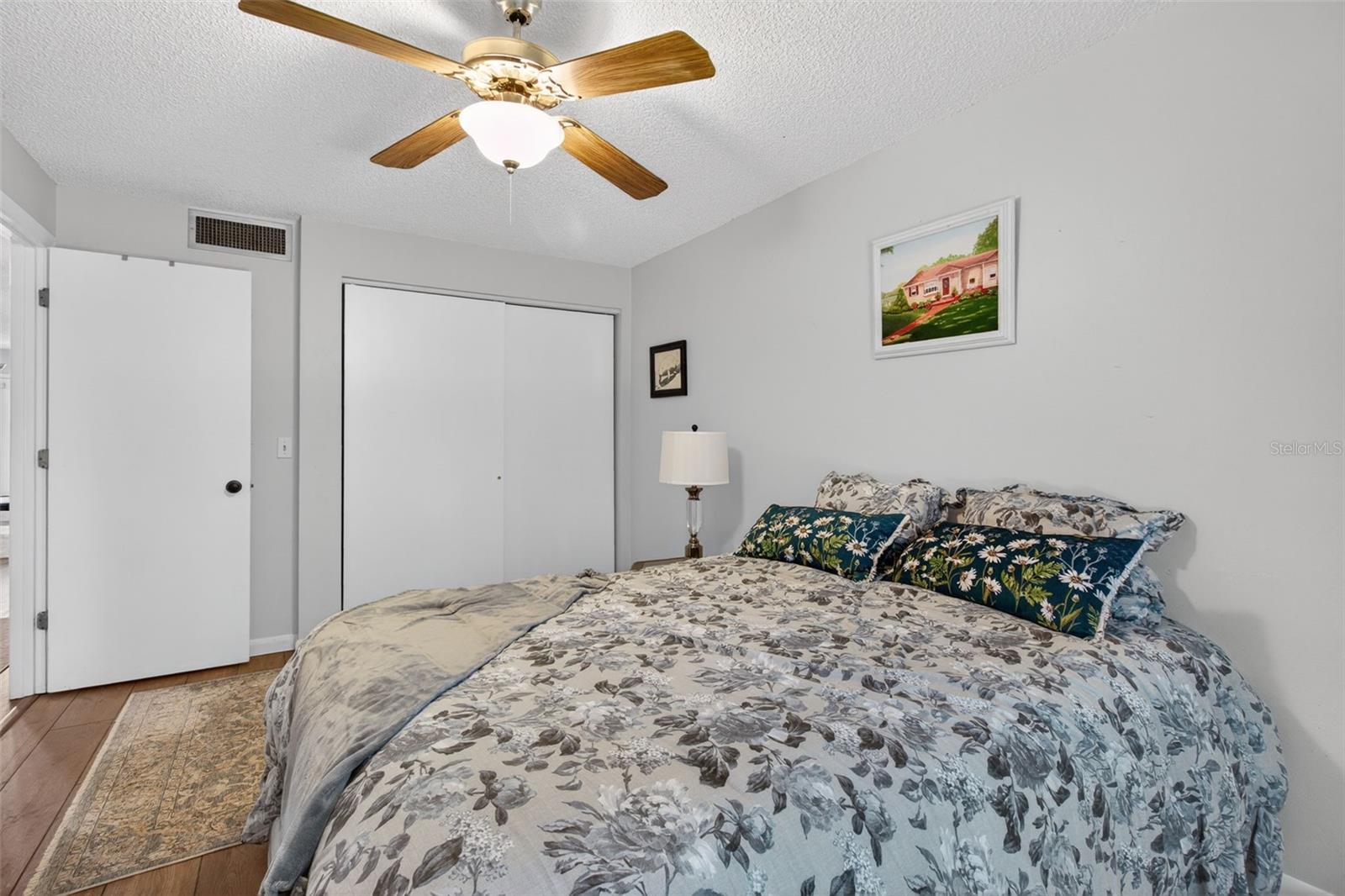Image 21 of 37 For 10550 Village Drive 104b