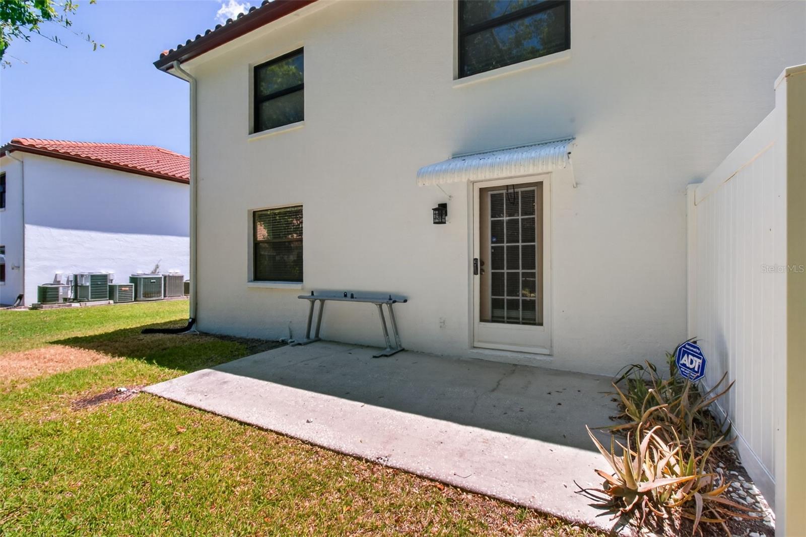 Image 23 of 37 For 10550 Village Drive 104b