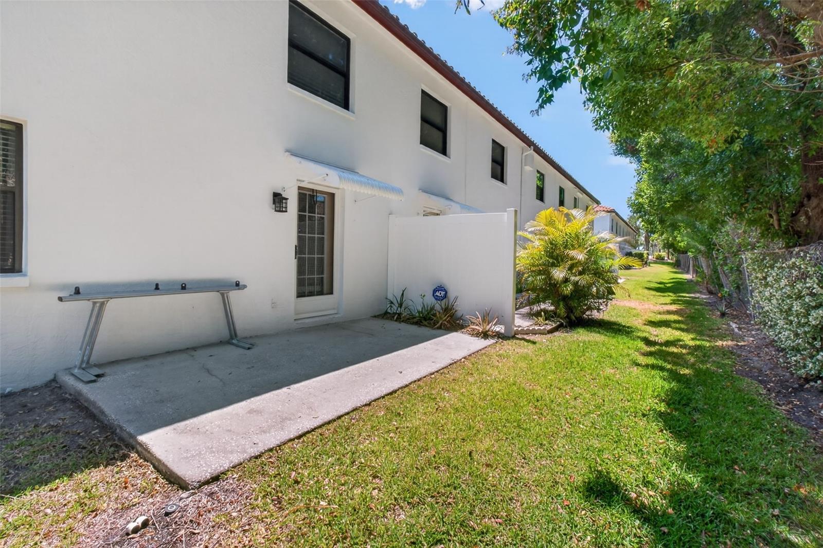 Image 24 of 37 For 10550 Village Drive 104b