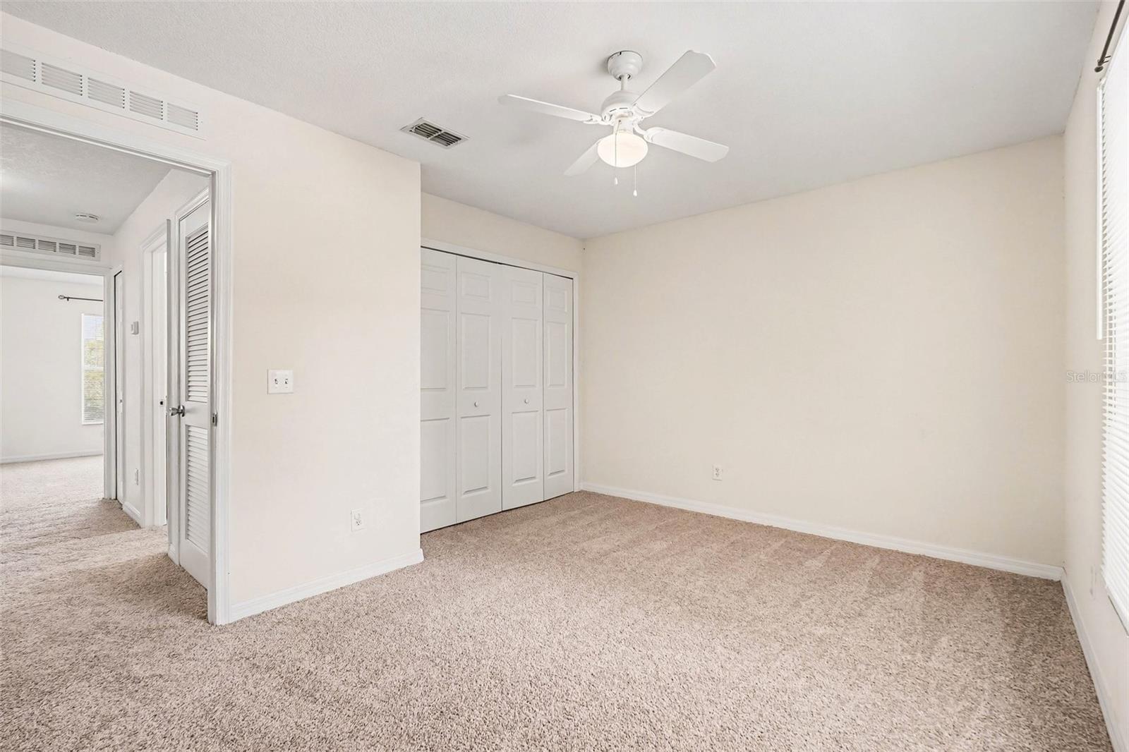 Listing photo id 16 for 1702 North Street