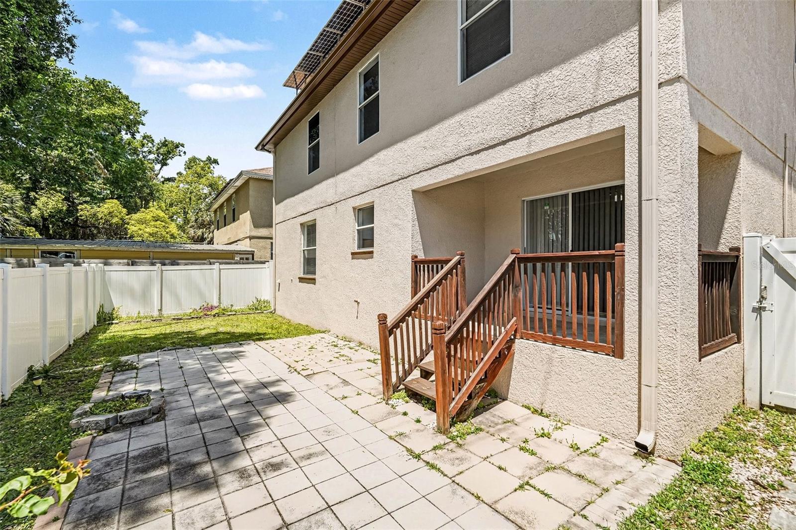 Listing photo id 29 for 1702 North Street