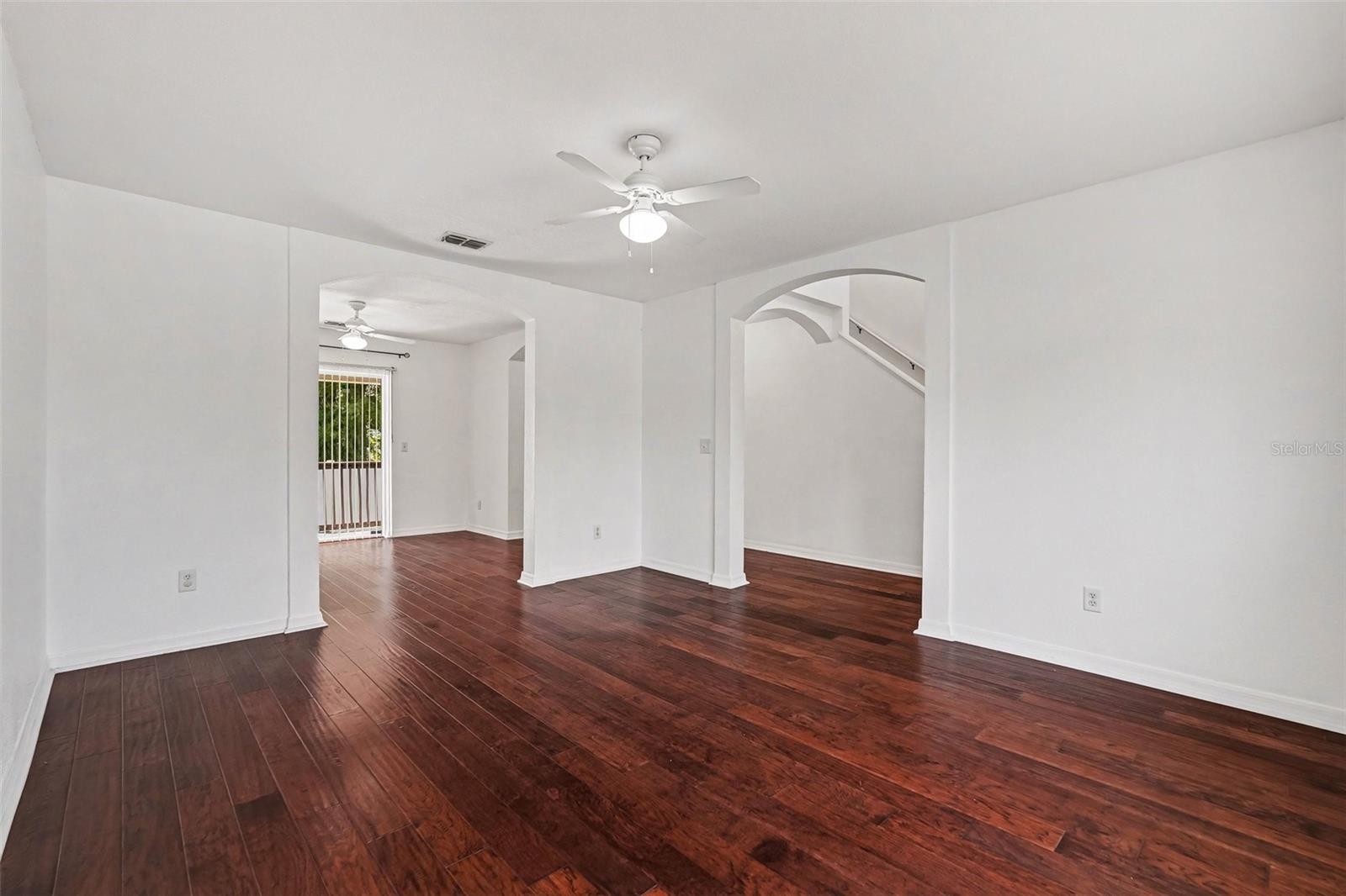 Listing photo id 6 for 1702 North Street