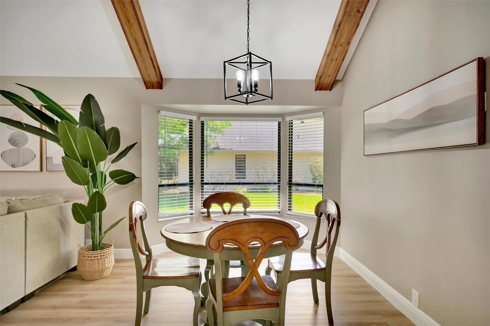 Image 12 of 96 For 15507 Fentress Court