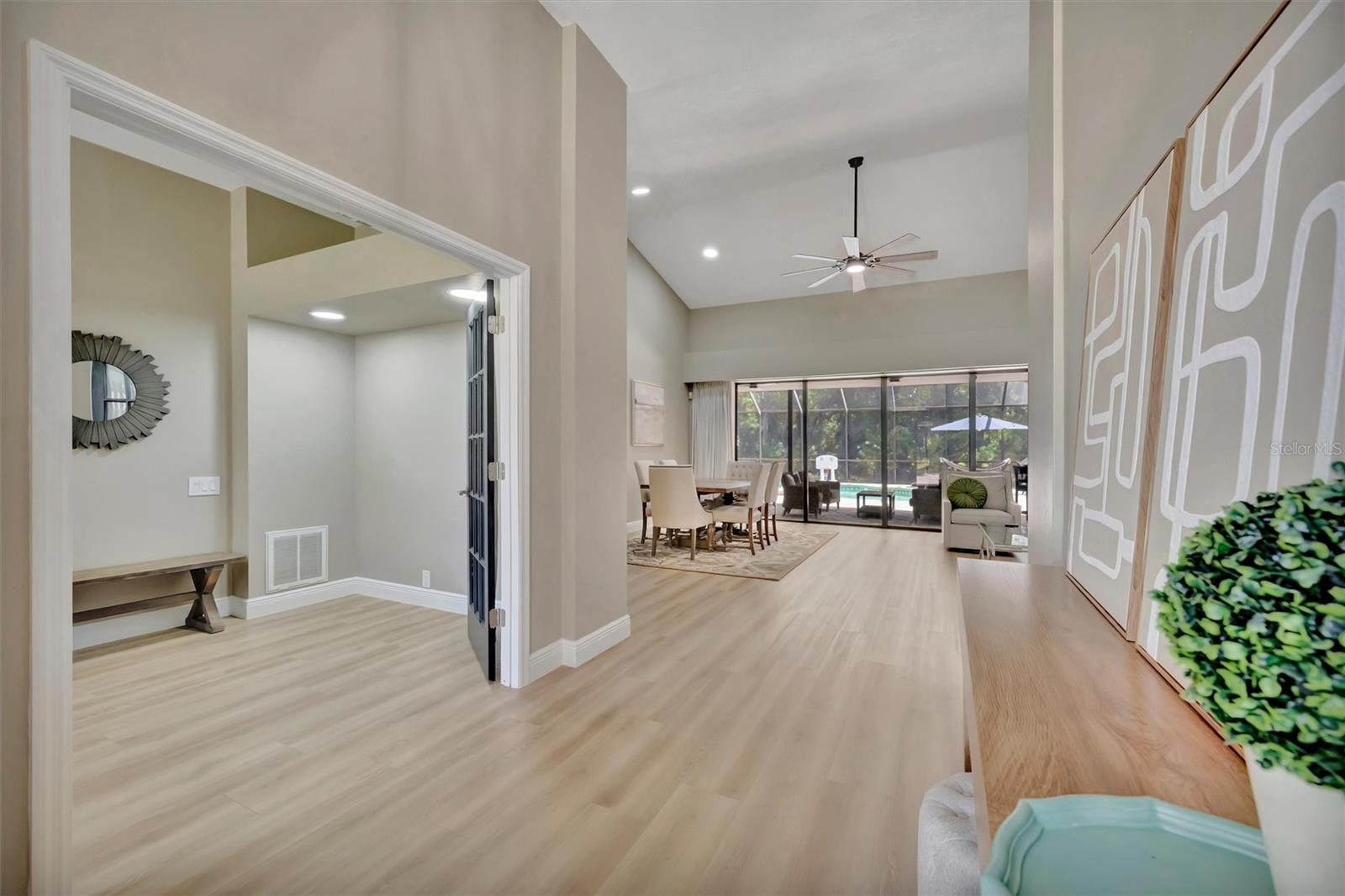 Image 14 of 96 For 15507 Fentress Court