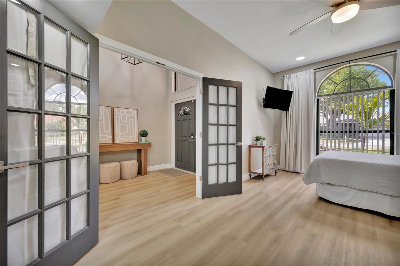 Image 15 of 96 For 15507 Fentress Court