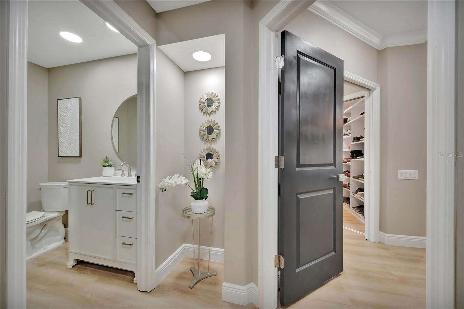 Image 20 of 96 For 15507 Fentress Court