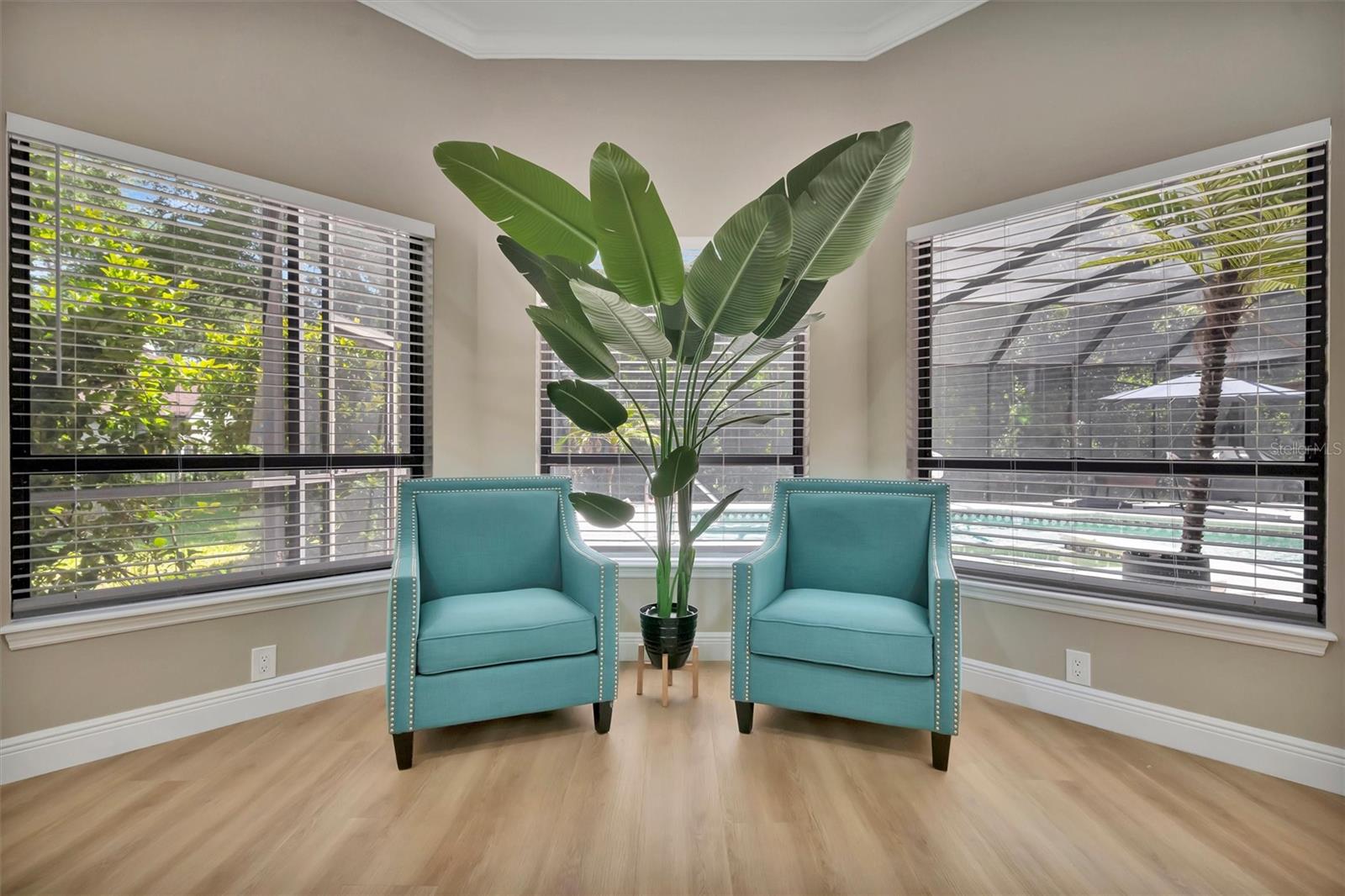 Image 27 of 96 For 15507 Fentress Court