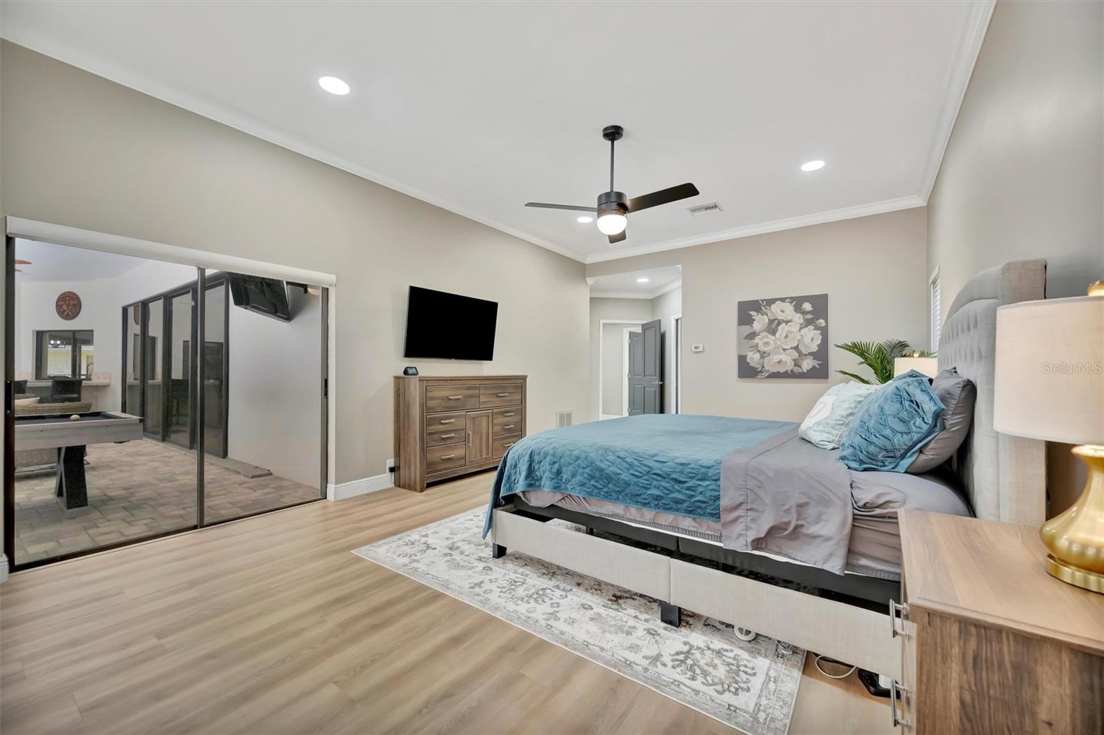 Image 28 of 96 For 15507 Fentress Court