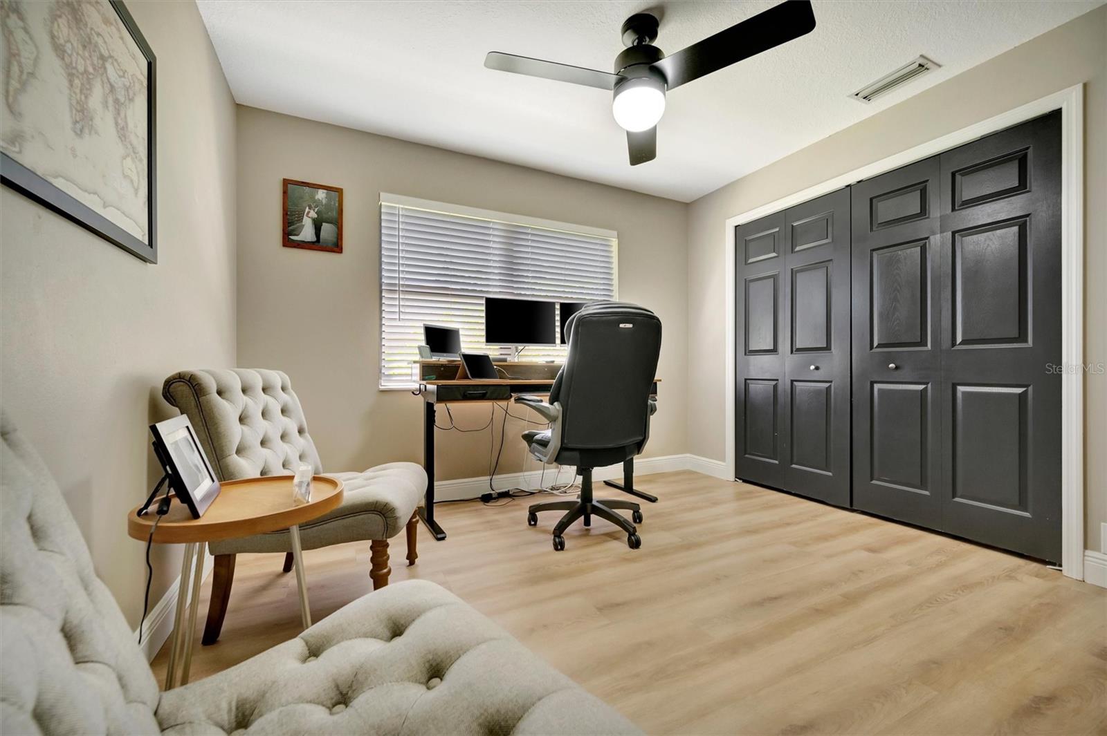 Image 41 of 96 For 15507 Fentress Court