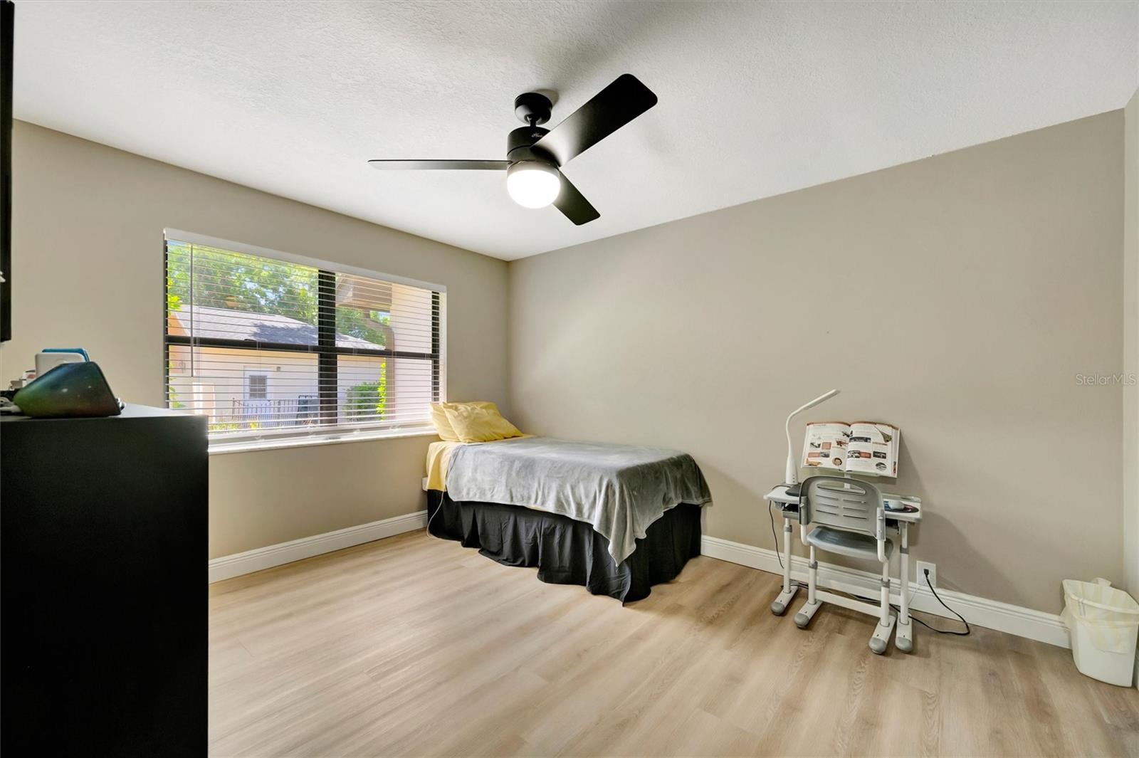 Image 42 of 96 For 15507 Fentress Court