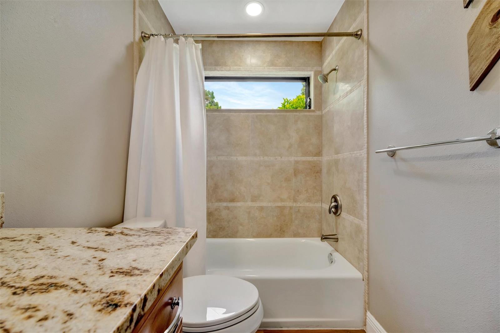 Image 46 of 96 For 15507 Fentress Court