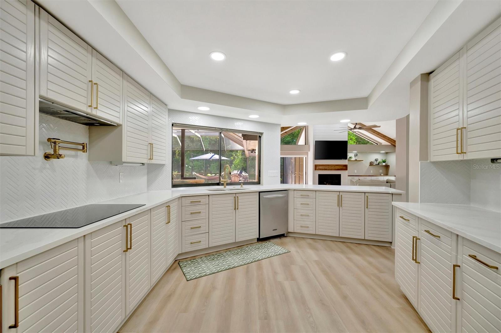 Image 55 of 96 For 15507 Fentress Court