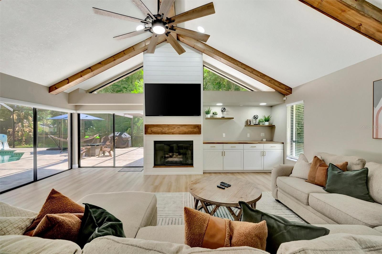 Image 6 of 96 For 15507 Fentress Court