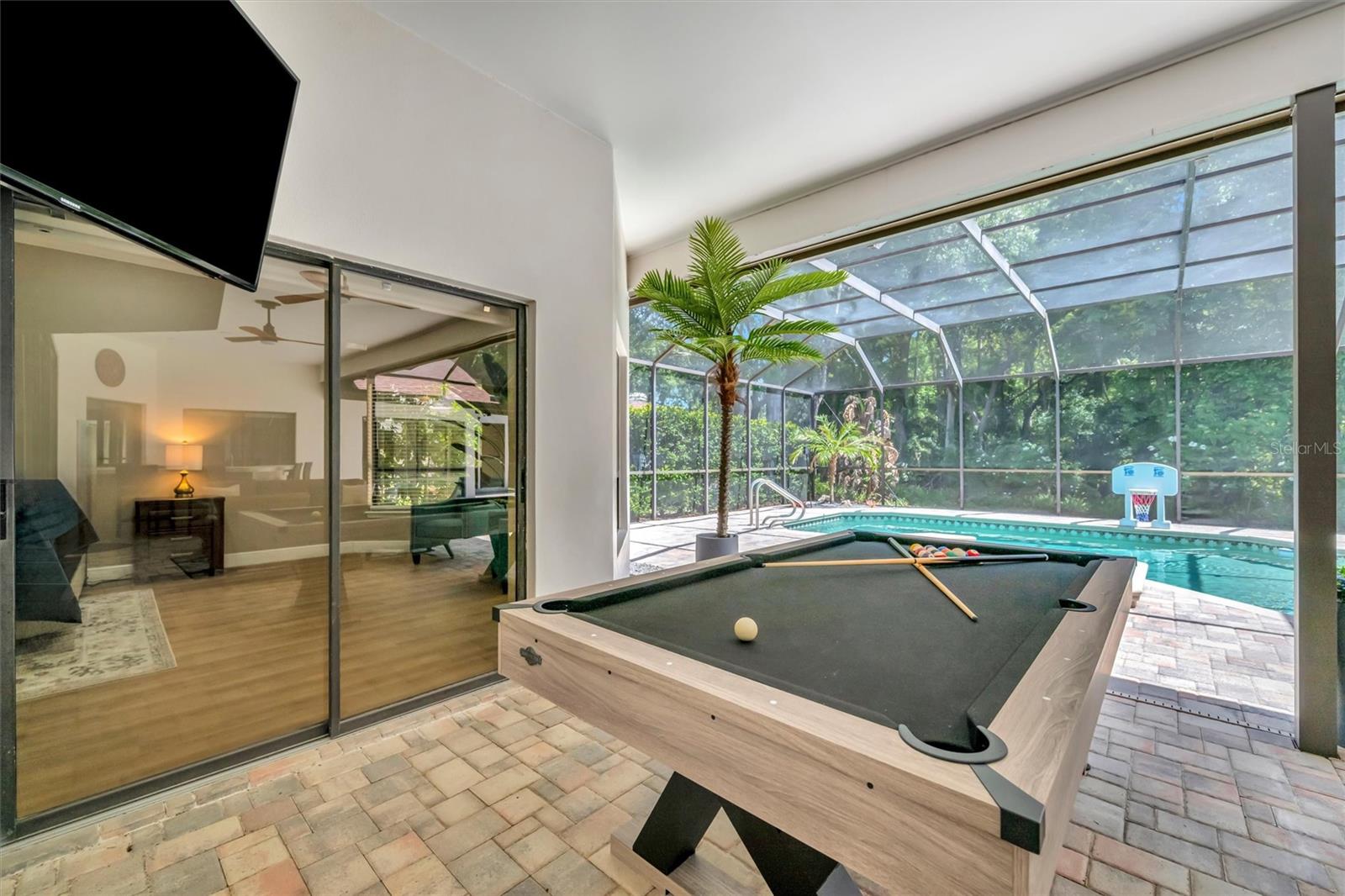 Image 71 of 96 For 15507 Fentress Court