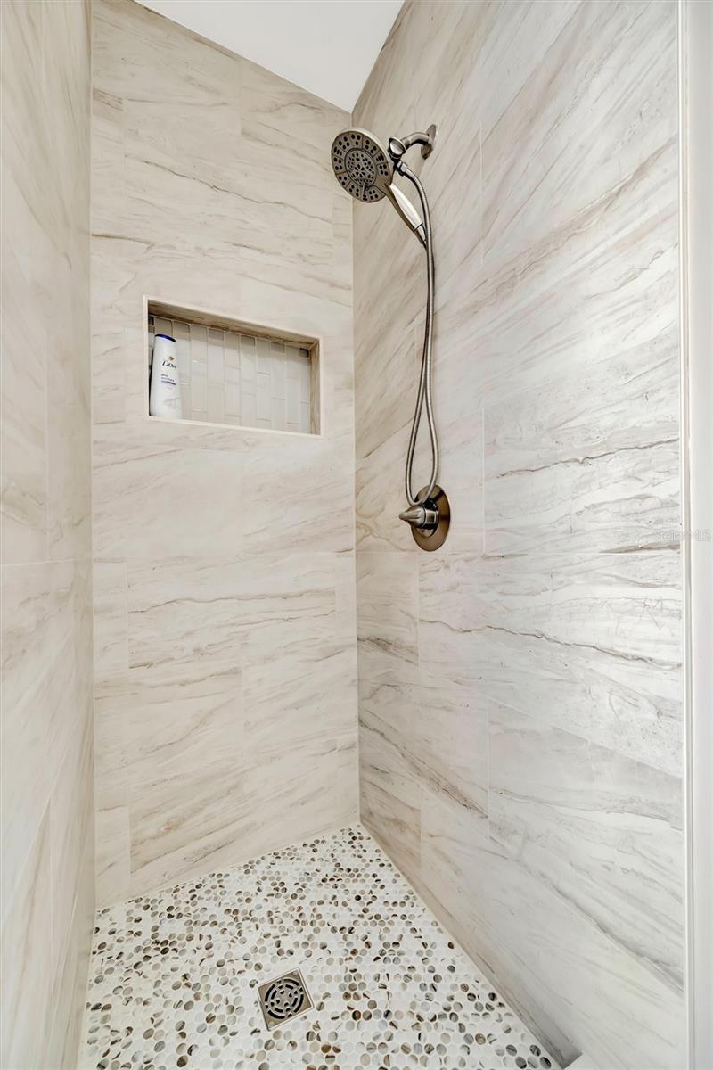 Image 83 of 96 For 15507 Fentress Court