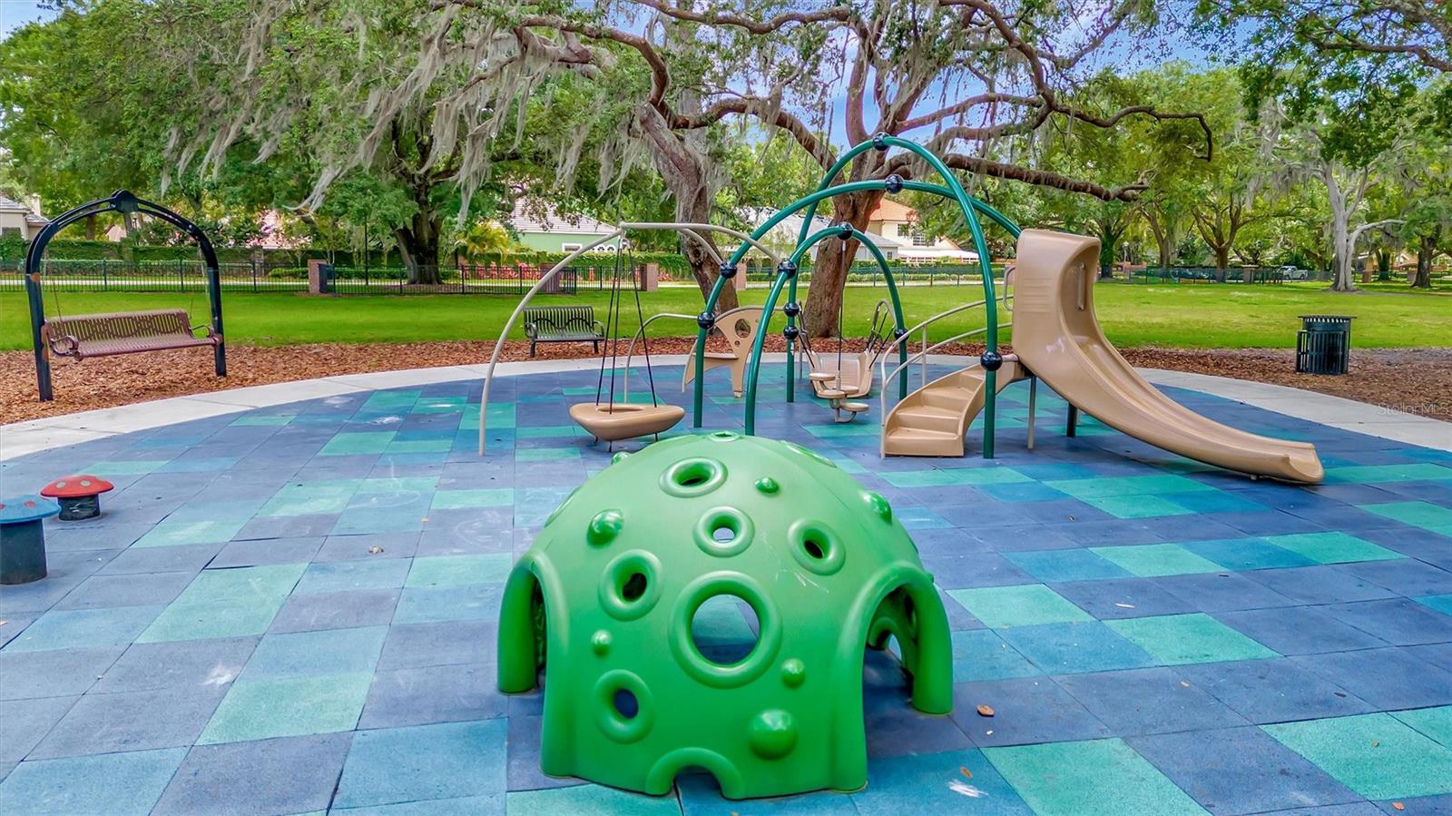 Image 88 of 96 For 15507 Fentress Court