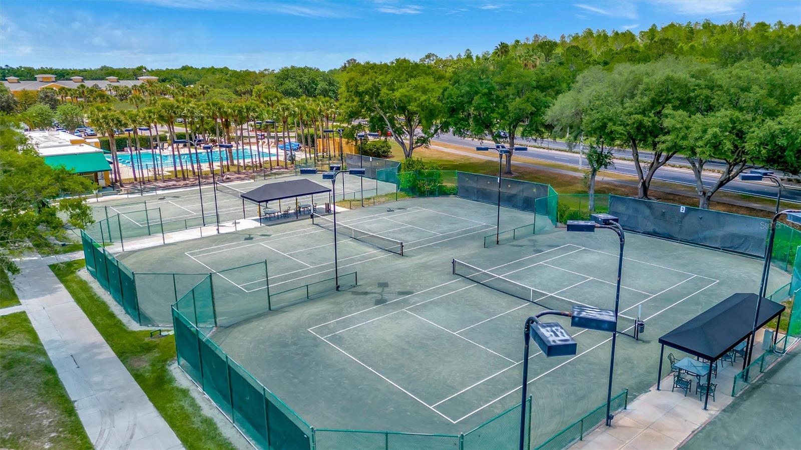 Image 94 of 96 For 15507 Fentress Court