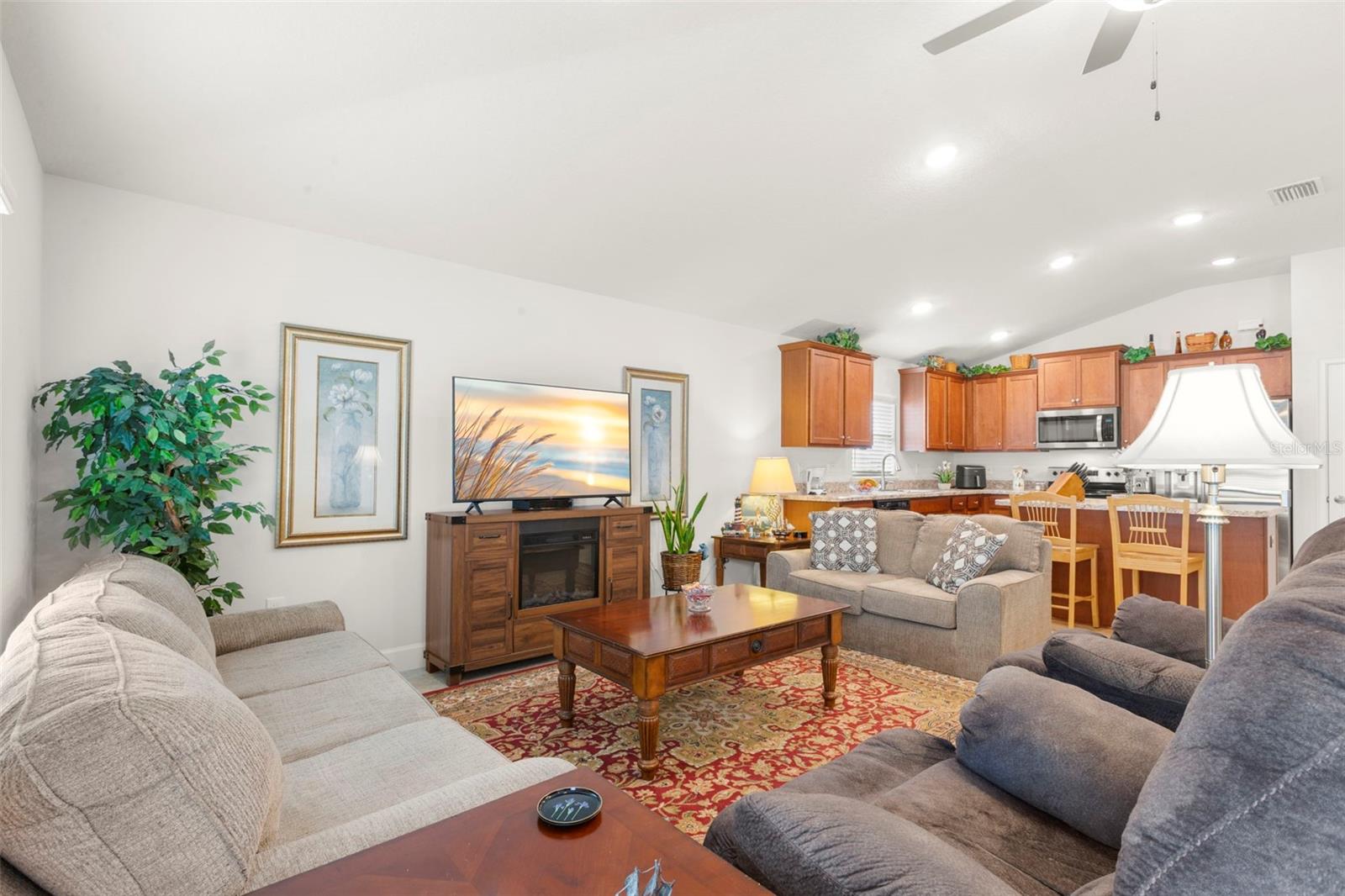 Image 10 of 44 For 16114 Vine Cliff Avenue