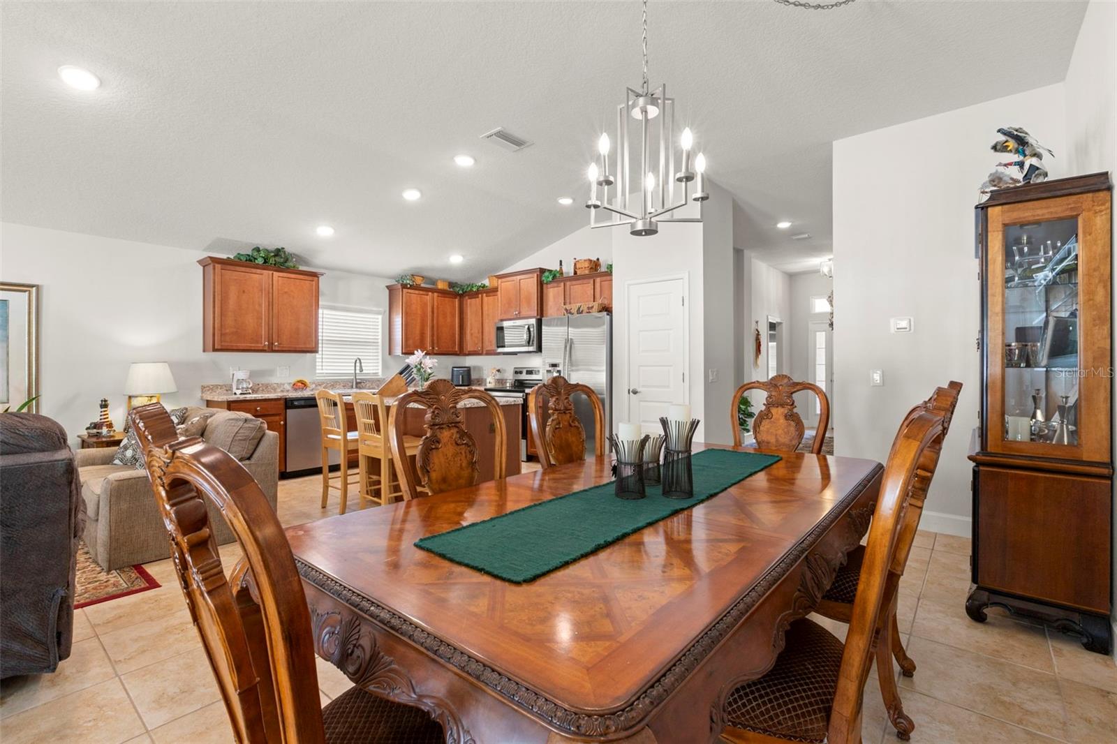 Image 16 of 44 For 16114 Vine Cliff Avenue