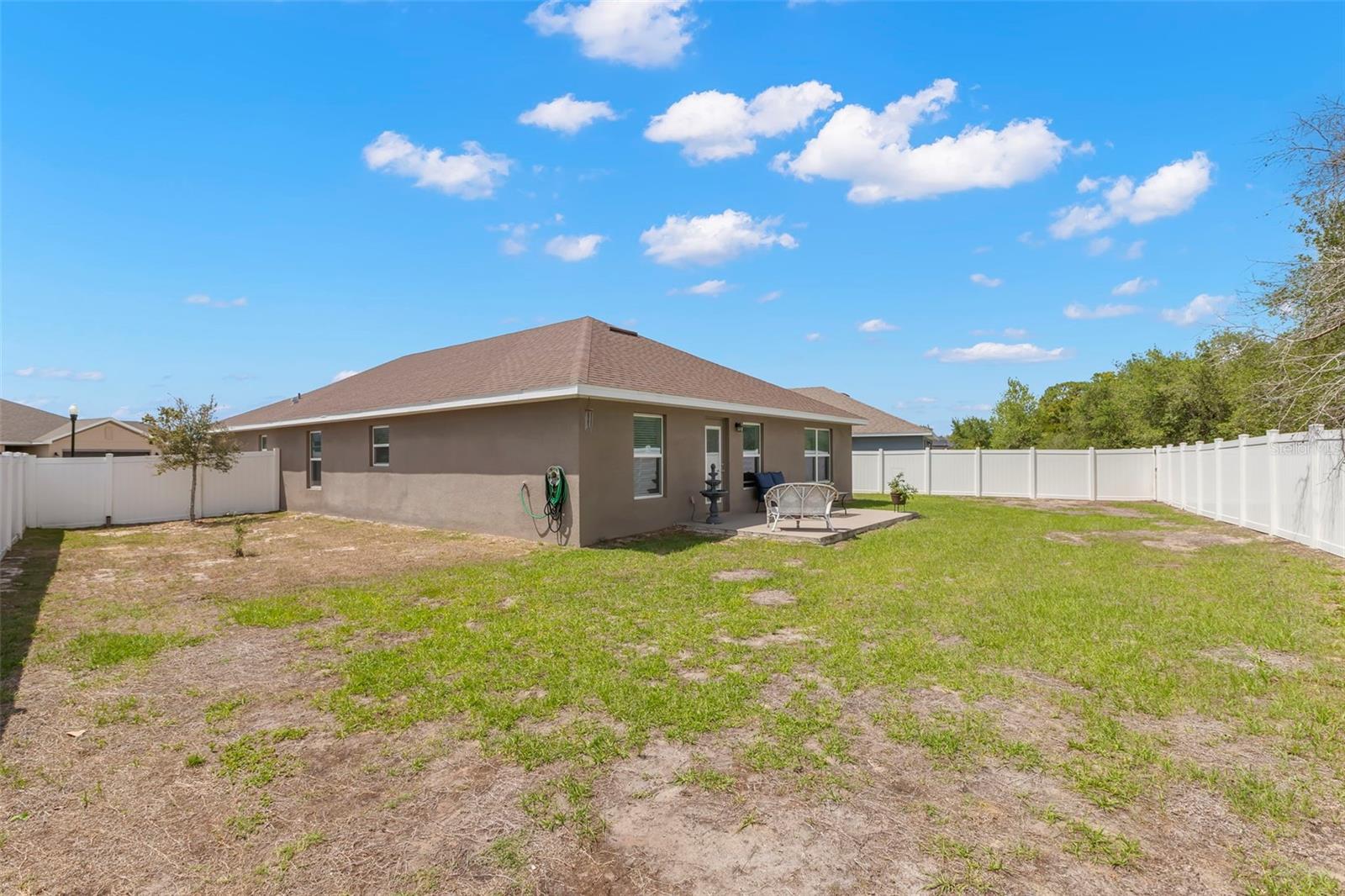 Image 18 of 44 For 16114 Vine Cliff Avenue