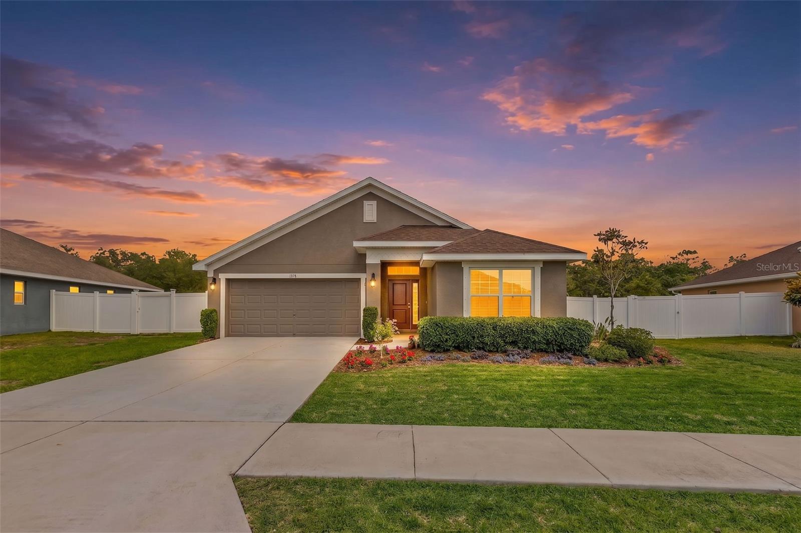 Image 39 of 44 For 16114 Vine Cliff Avenue